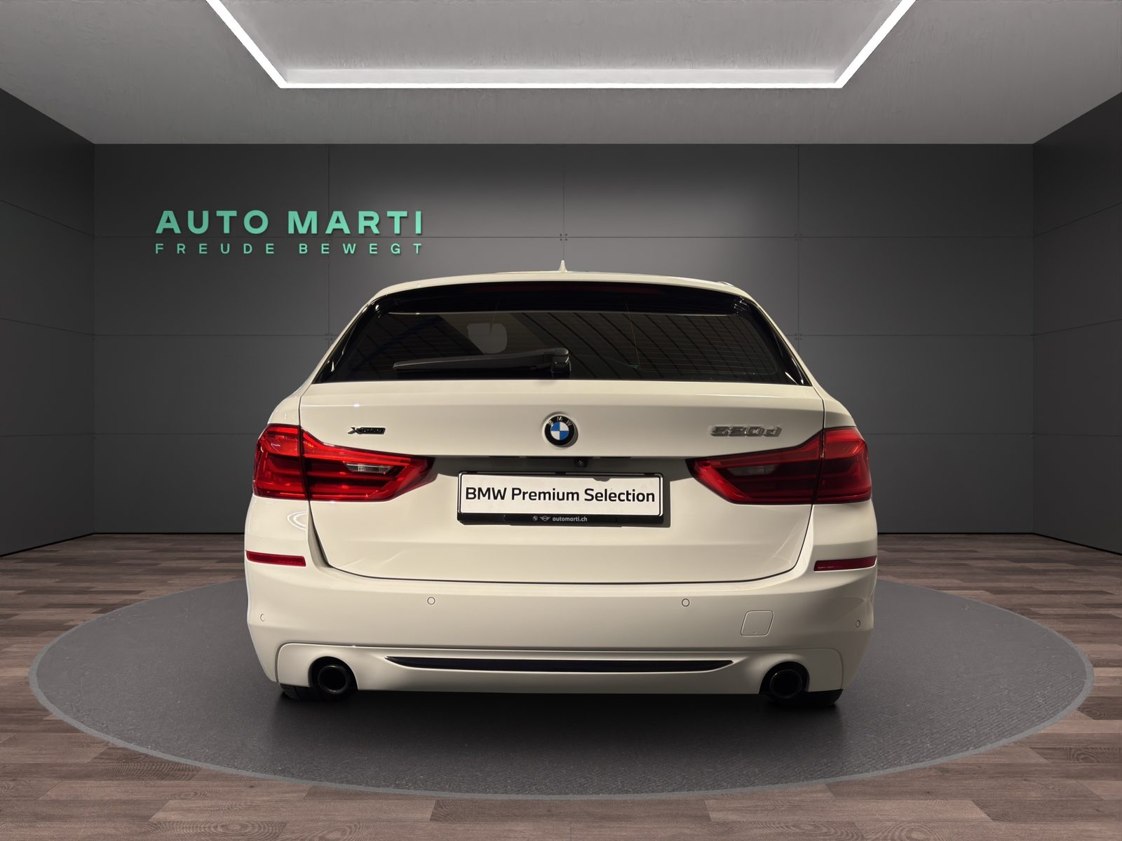 BMW 520d xDrive Touring Sport Line, Diesel, Occasioni / Usate, Automatico - 3