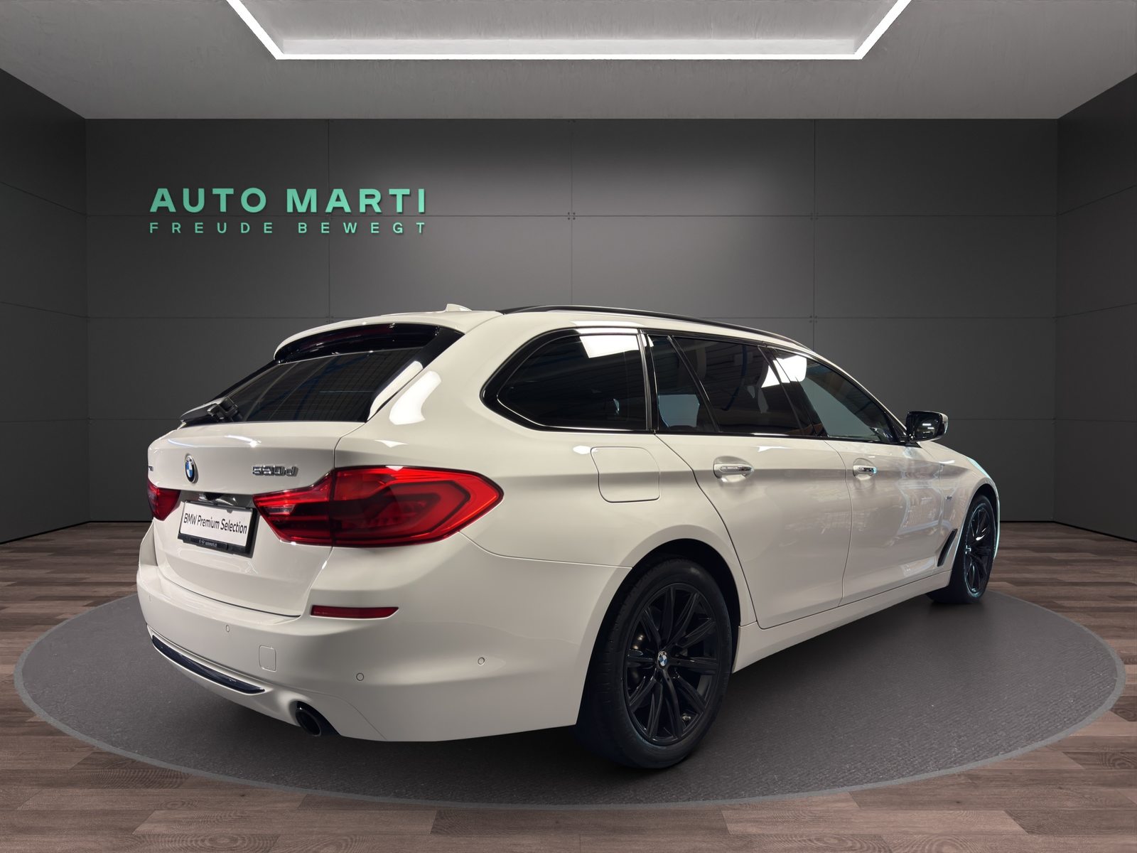 BMW 520d xDrive Touring Sport Line, Diesel, Occasioni / Usate, Automatico - 4