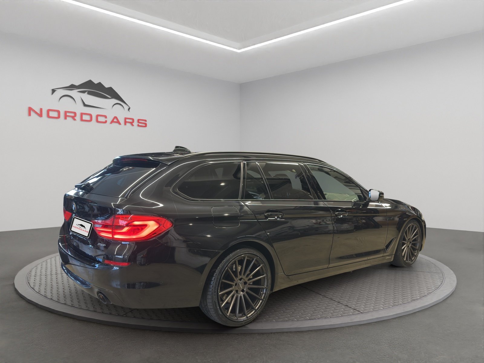 BMW 520d Touring Sport Line Steptronic, Diesel, Occasion / Gebraucht, Automatik - 5