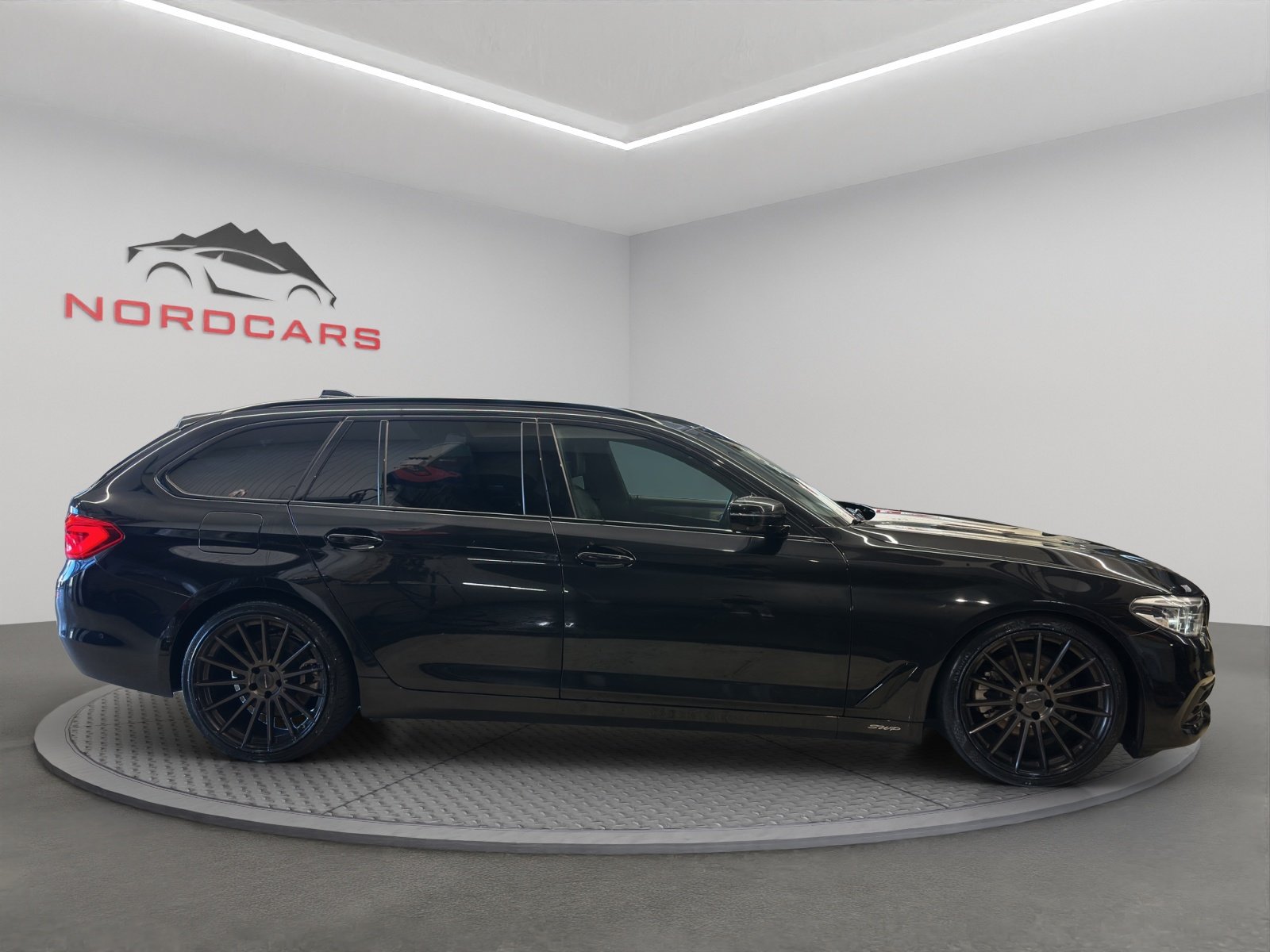 BMW 520d Touring Sport Line Steptronic, Diesel, Occasion / Gebraucht, Automatik - 6