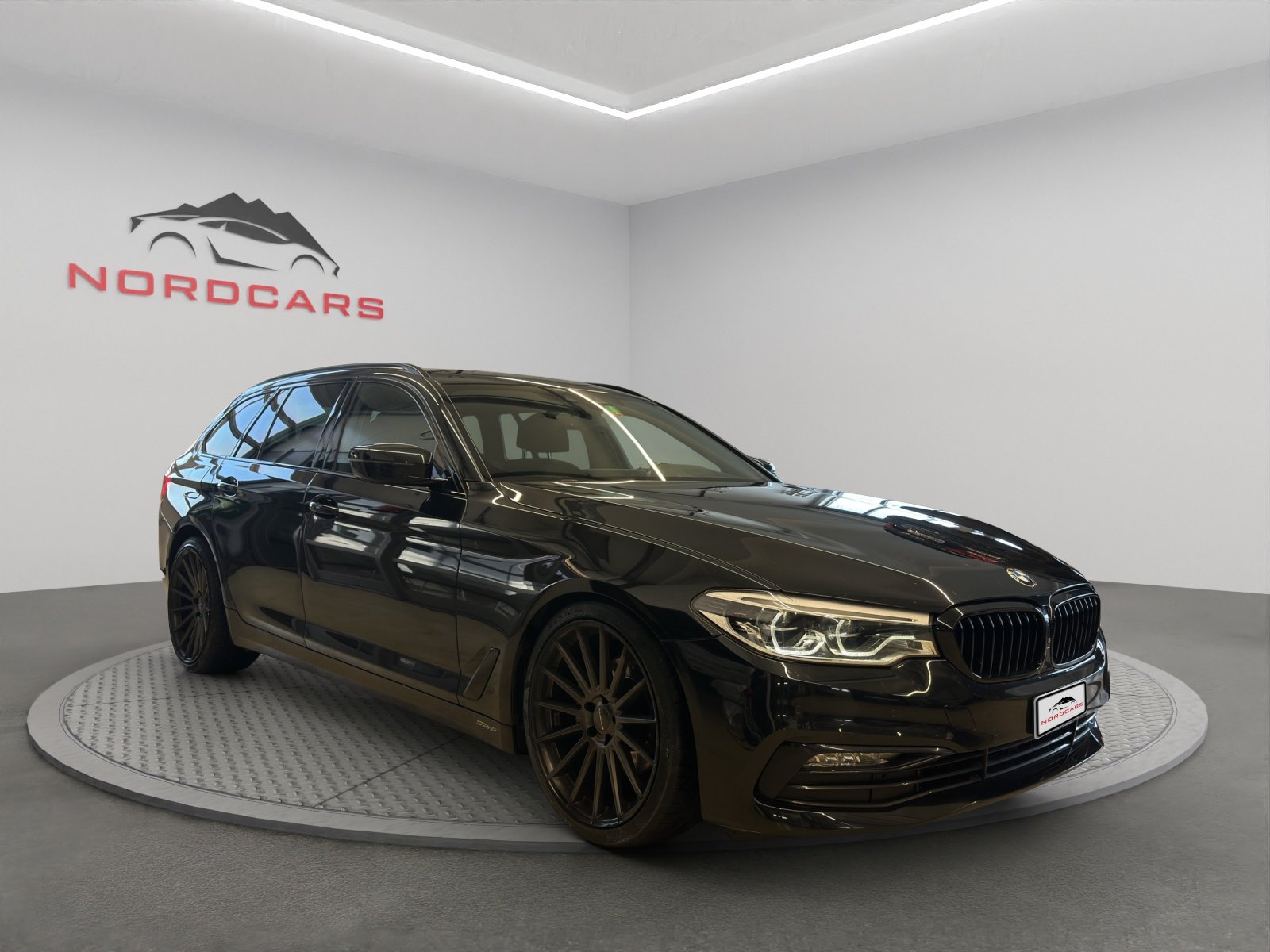 BMW 520d Touring Sport Line Steptronic, Diesel, Occasion / Gebraucht, Automatik - 7