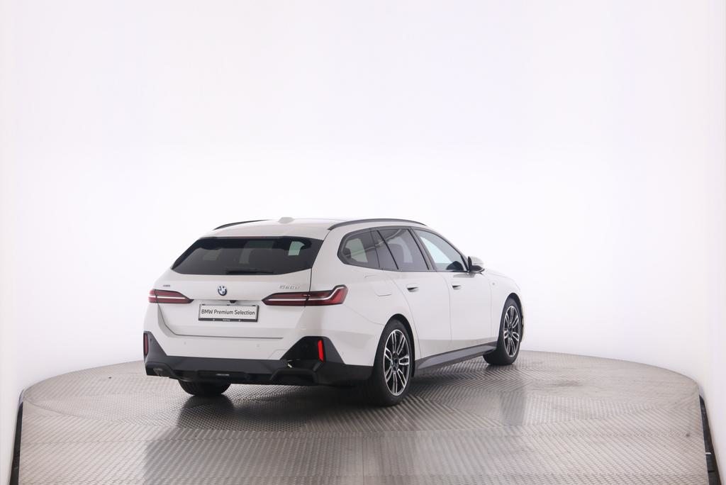 BMW 520d xDrive Touring, Hybride Léger Diesel/Électricité, Occasion / Utilisé, Automatique - 2