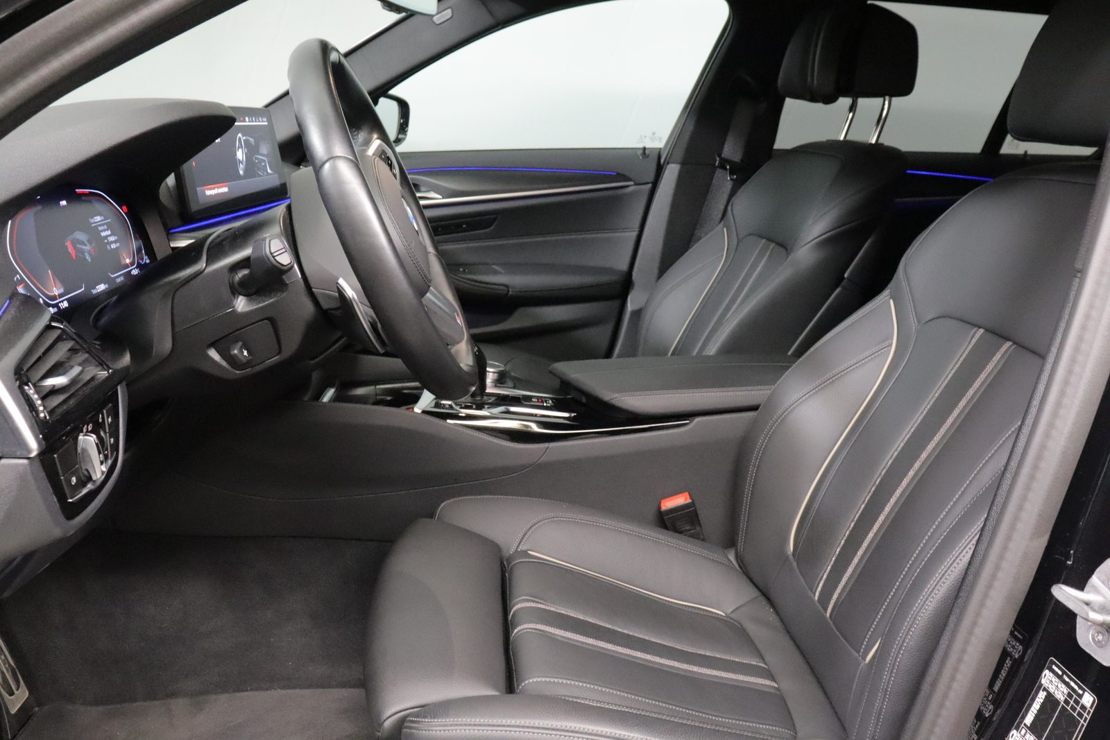 BMW 520d xDrive Touring, Mild-Hybrid Diesel/Elektro, Occasion / Gebraucht, Automatik - 3