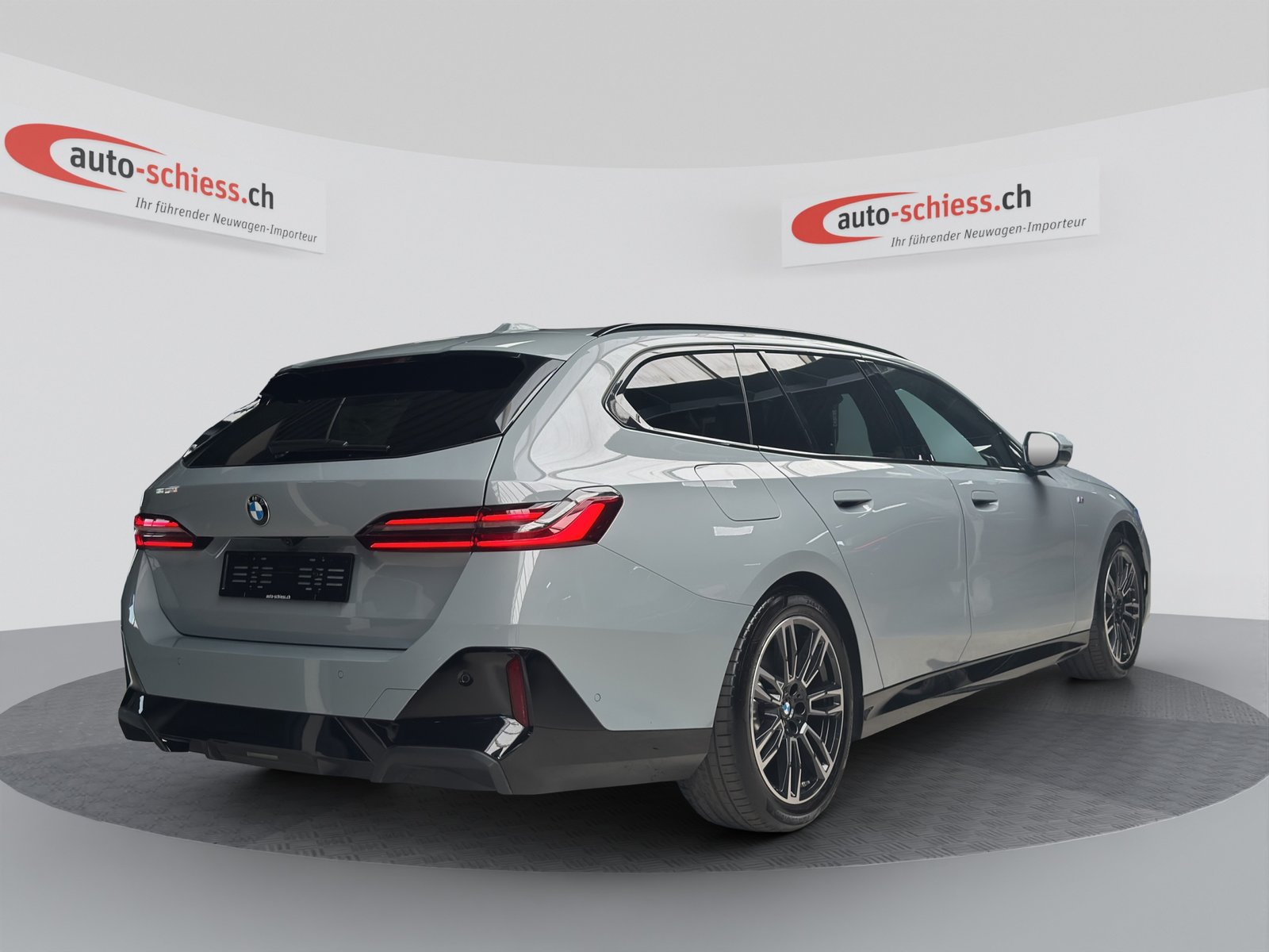 BMW 520i sDrive 48V Touring M Sport Pro Iconic Glow Steptron, Hybride Léger Essence/Électricité, Occasion / Utilisé, Automatique - 5
