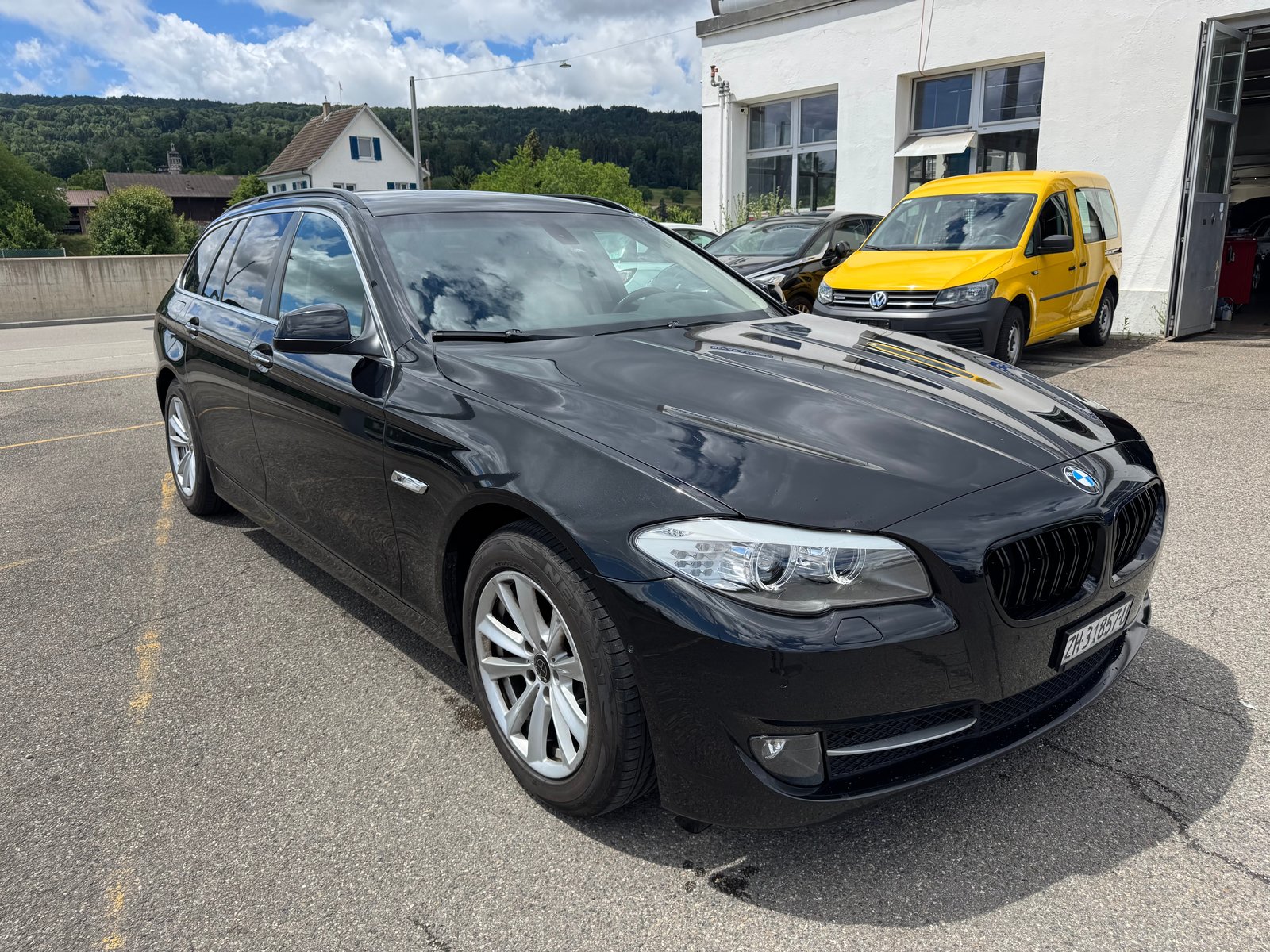 BMW 520d Touring Steptronic, Diesel, Occasion / Utilisé, Automatique - 2