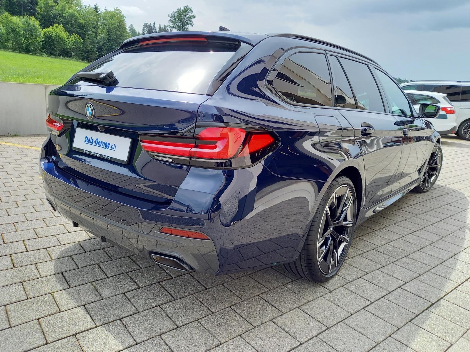 BMW 520d paddles Touring, Mild-Hybrid Diesel/Elektro, Occasion / Gebraucht, Automatik - 2