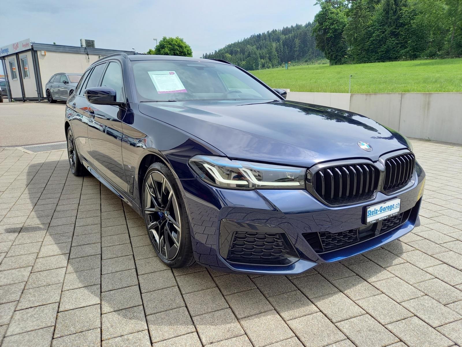 BMW 520d paddles Touring, Mild-Hybrid Diesel/Elektro, Occasion / Gebraucht, Automatik - 4