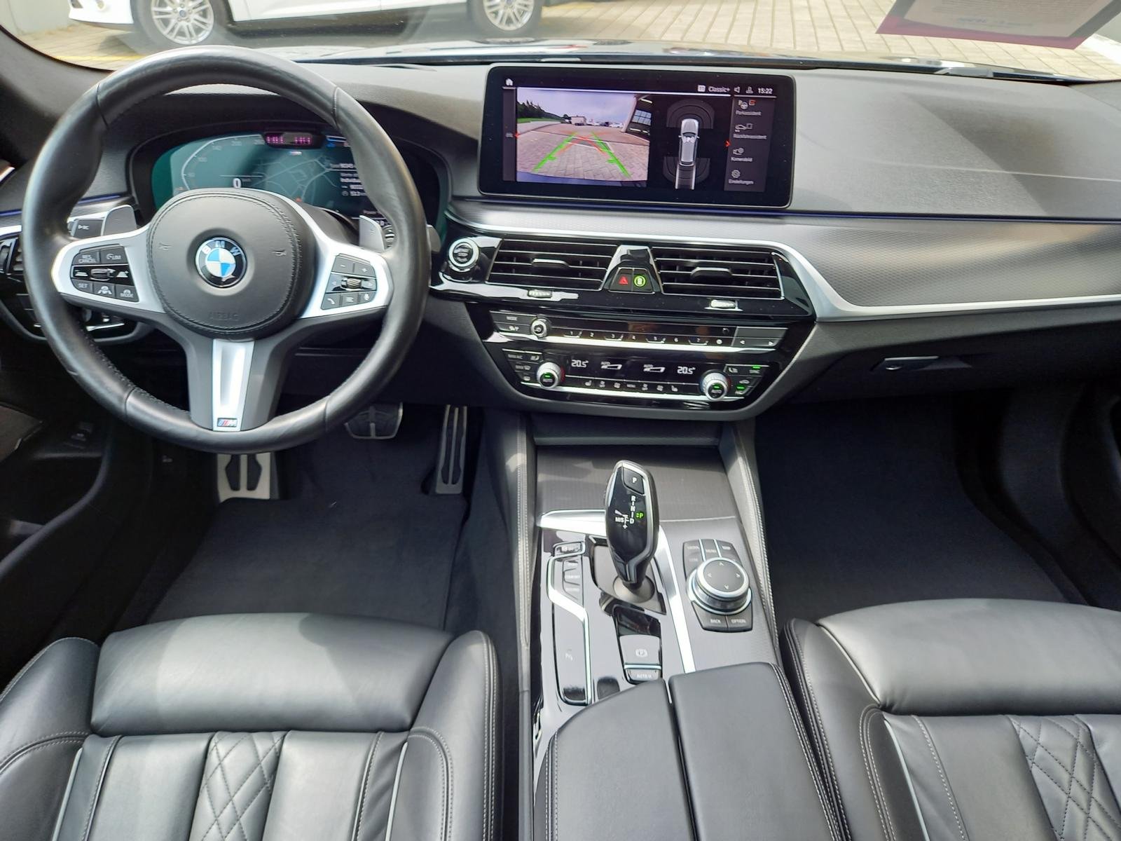 BMW 520d paddles Touring, Mild-Hybrid Diesel/Elektro, Occasion / Gebraucht, Automatik - 6