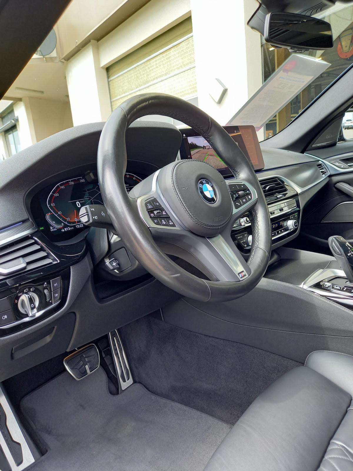 BMW 520d paddles Touring, Mild-Hybrid Diesel/Elektro, Occasion / Gebraucht, Automatik - 7