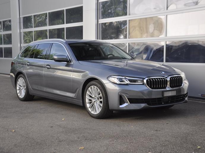 BMW 520d 48V Touring Luxury Steptronic I Anhängerkup, Hybride Leggero Diesel/Elettrica, Occasioni / Usate, Automatico