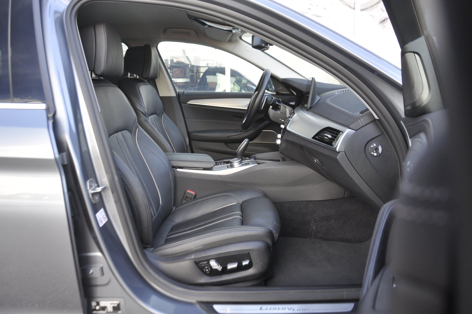 BMW 520d 48V Touring Luxury Steptronic I Anhängerkup, Mild-Hybrid Diesel/Electric, Second hand / Used, Automatic - 7