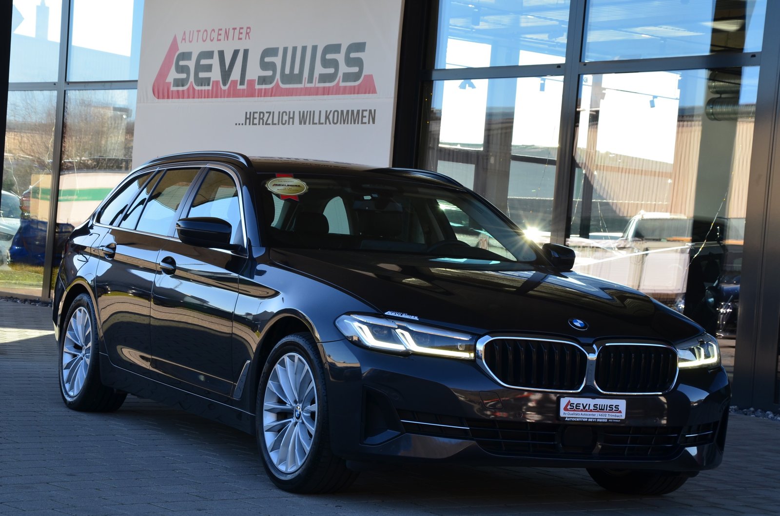 BMW 520d 48V Touring Steptronic*Ab MFK,BMW Werksgaran, Mild-Hybrid Diesel/Elektro, Occasion / Gebraucht, Automatik - 2