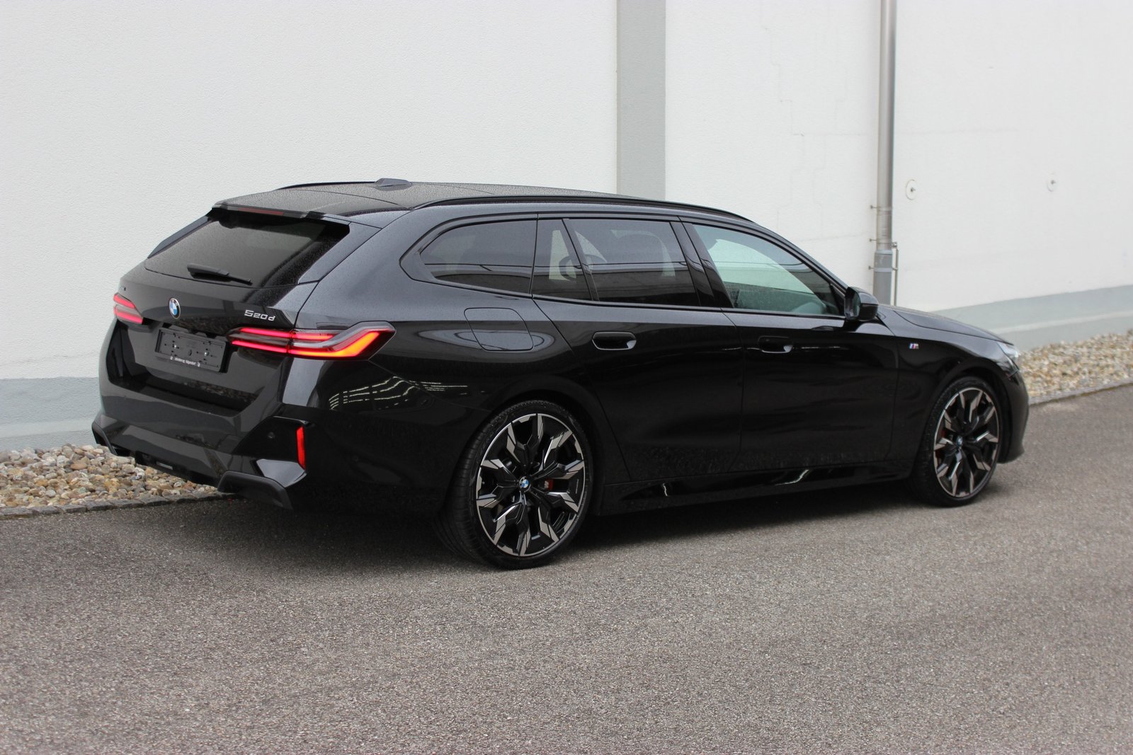 BMW 520d 48V Touring M Sport Pro, Mild-Hybrid Diesel/Elektro, Occasion / Gebraucht, Automatik - 5