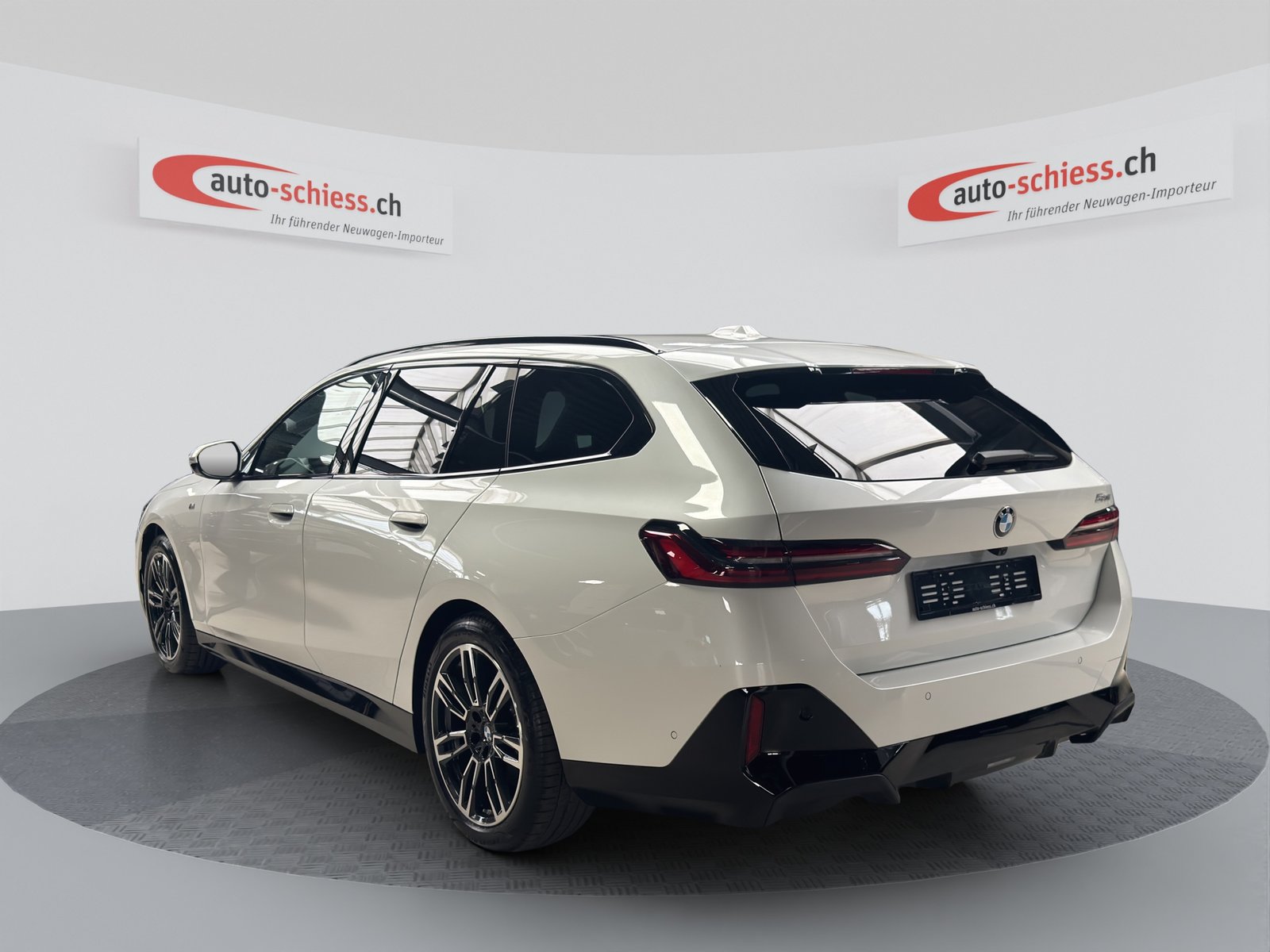 BMW 520i sDrive 48V Touring M Sport Pro Shadow Line, Hybride Leggero Benzina/Elettrica, Occasioni / Usate, Automatico - 3