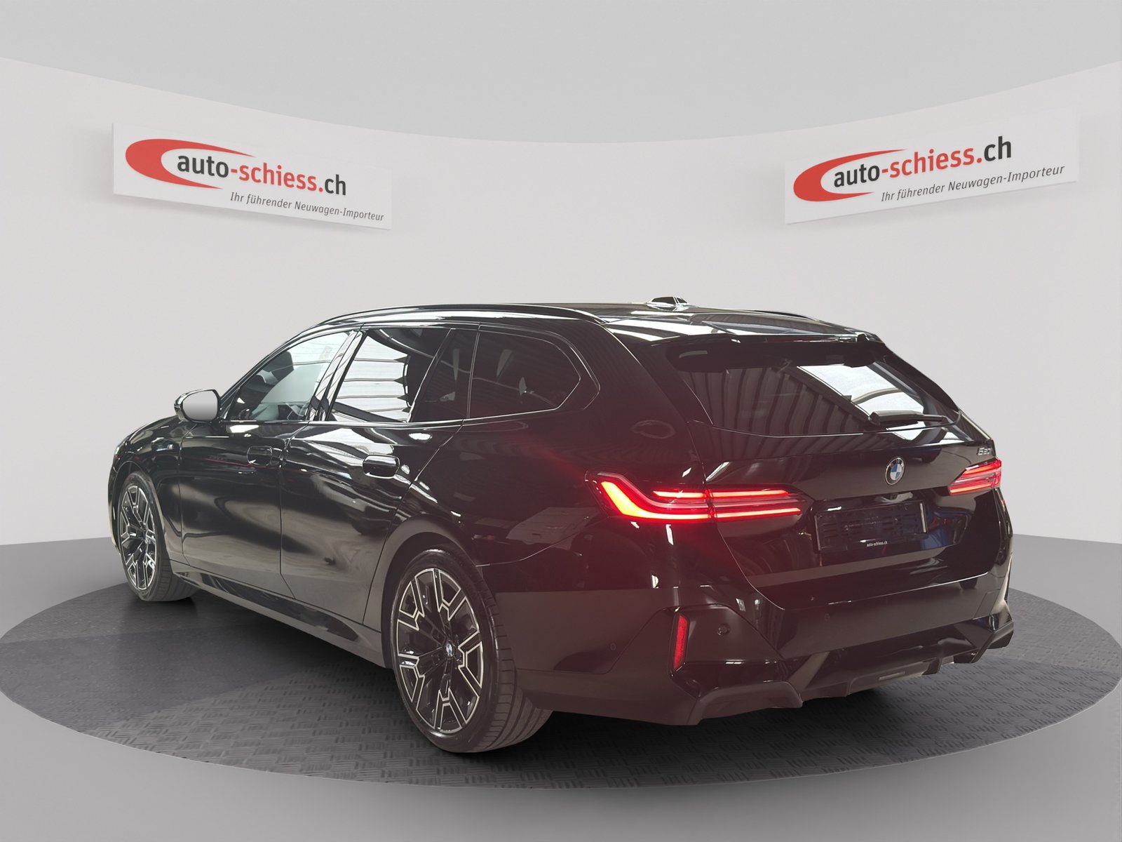 BMW 520i sDrive Touring M Sport Steptronic, Hybride Leggero Benzina/Elettrica, Occasioni / Usate, Automatico - 3