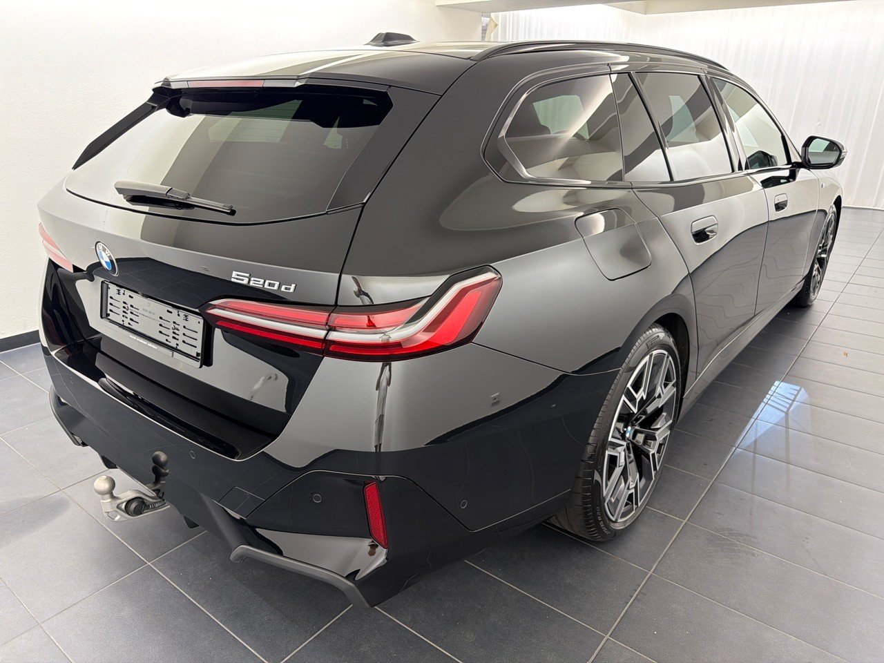 BMW 520d sDr 48V Tour MSp.Pro, Mild-Hybrid Diesel/Elektro, Occasion / Gebraucht, Automatik - 3