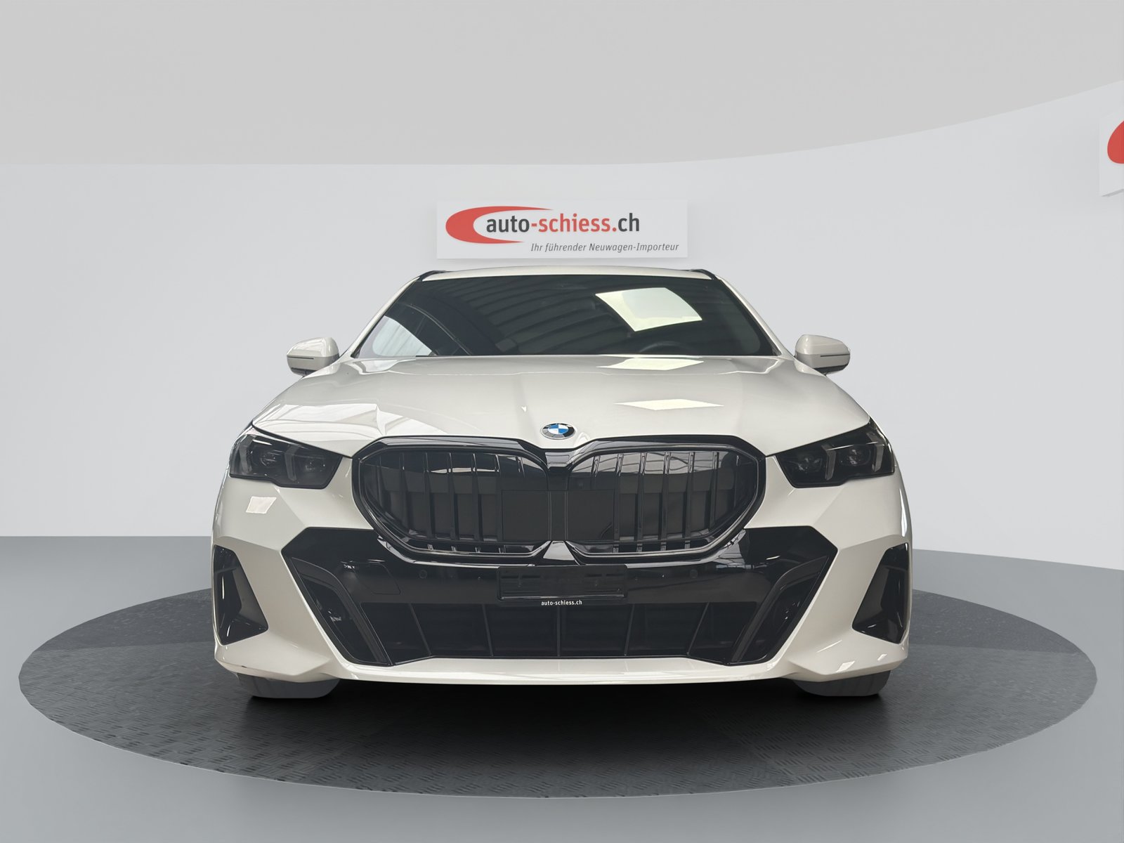 BMW 520d 48V Touring M Sport Pro Steptronic, Mild-Hybrid Diesel/Electric, Second hand / Used, Automatic - 2