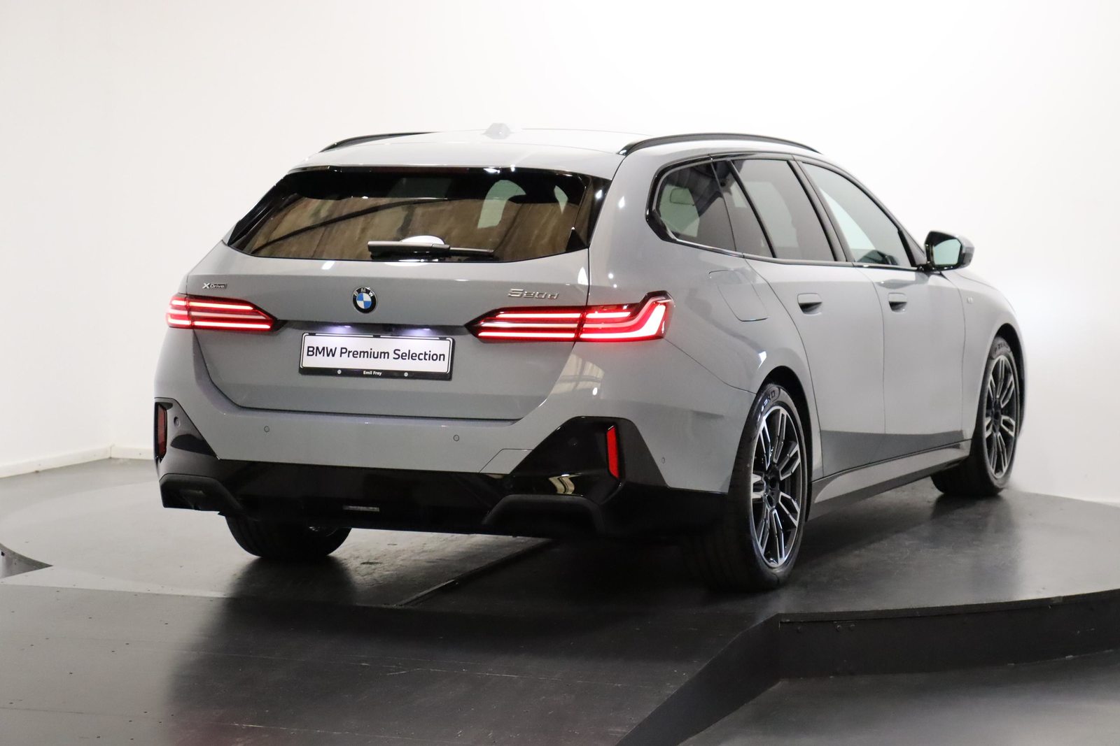 BMW 520d xDrive Touring, Hybride Léger Diesel/Électricité, Occasion / Utilisé, Automatique - 3