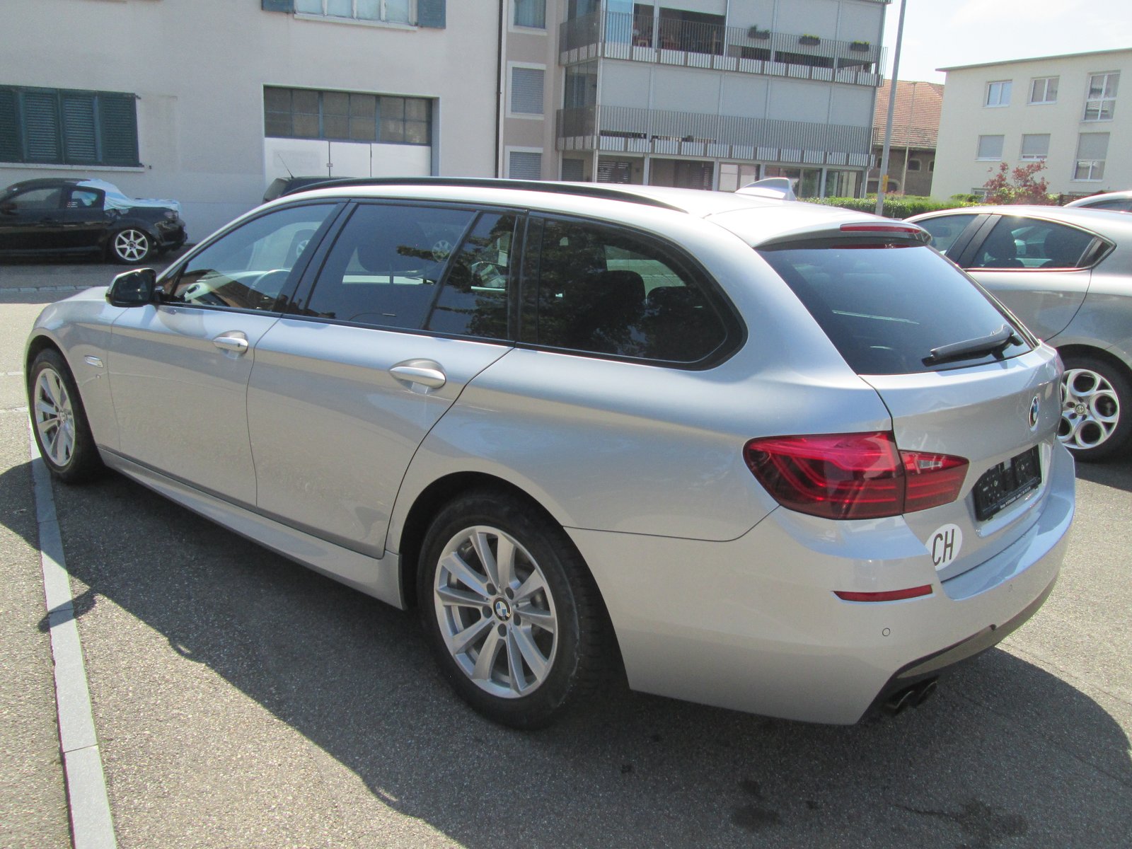 BMW 520d Touring Luxury Line Steptronic, Diesel, Occasion / Utilisé, Automatique - 3