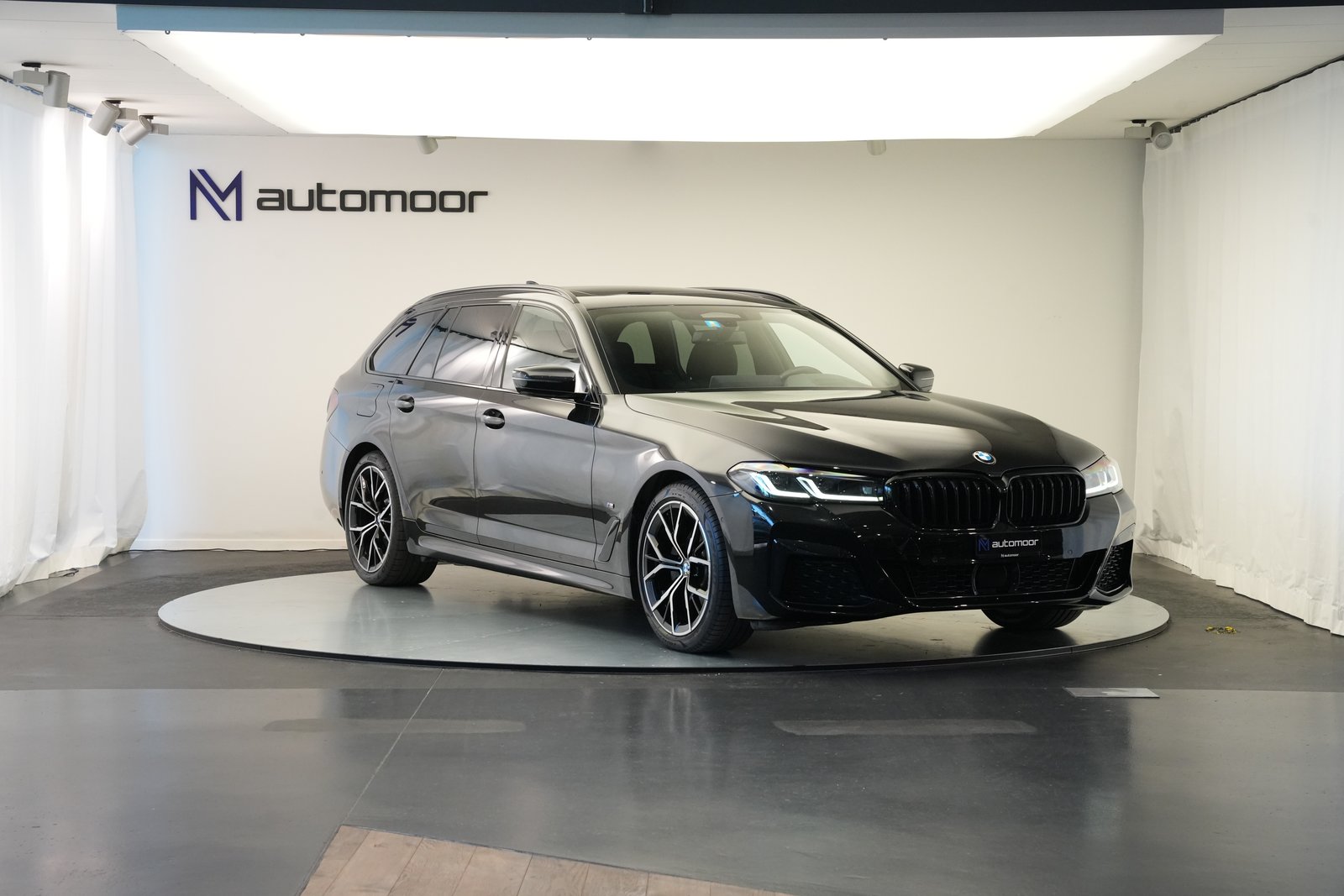 BMW 520d 48V Touring M Sport Steptronic, Mild-Hybrid Diesel/Elektro, Occasion / Gebraucht, Automatik - 3