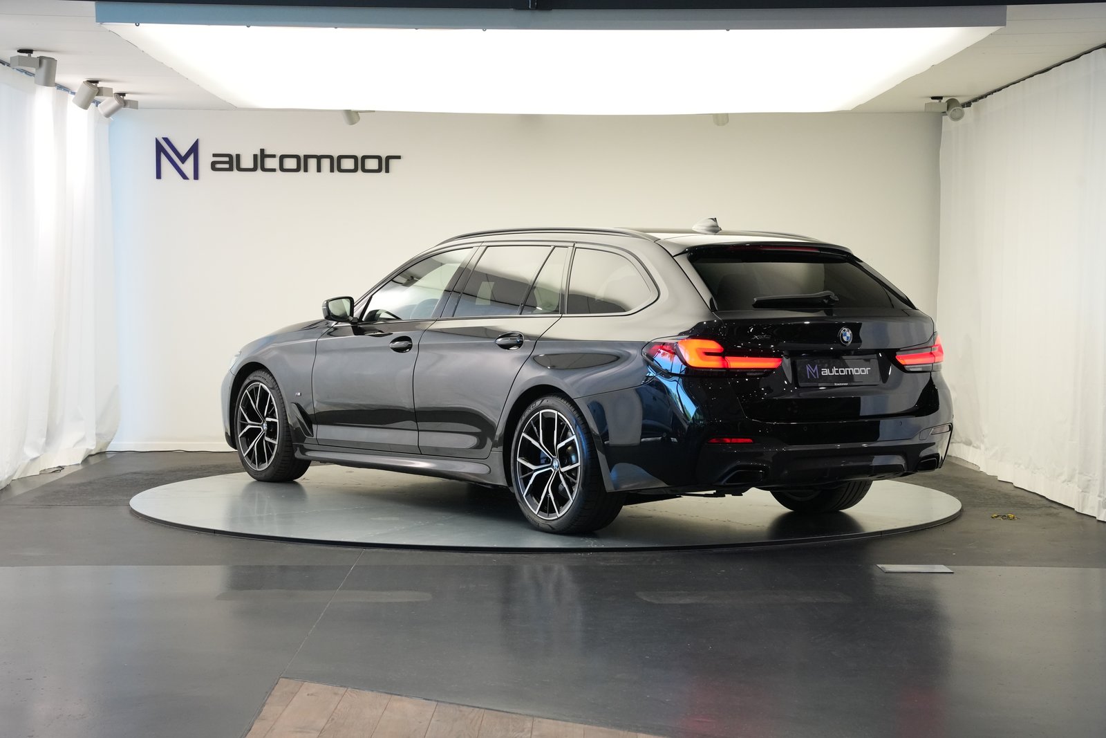 BMW 520d 48V Touring M Sport Steptronic, Mild-Hybrid Diesel/Elektro, Occasion / Gebraucht, Automatik - 7