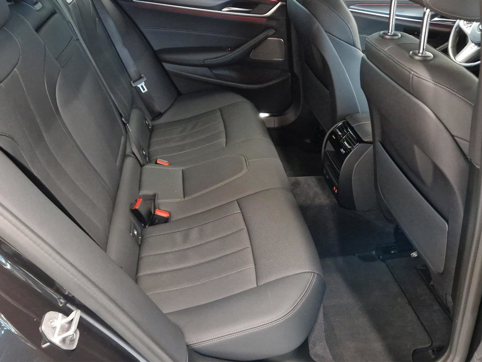 BMW 520d xDrive M Sport, Mild-Hybrid Diesel/Elektro, Occasion / Gebraucht, Automatik - 7