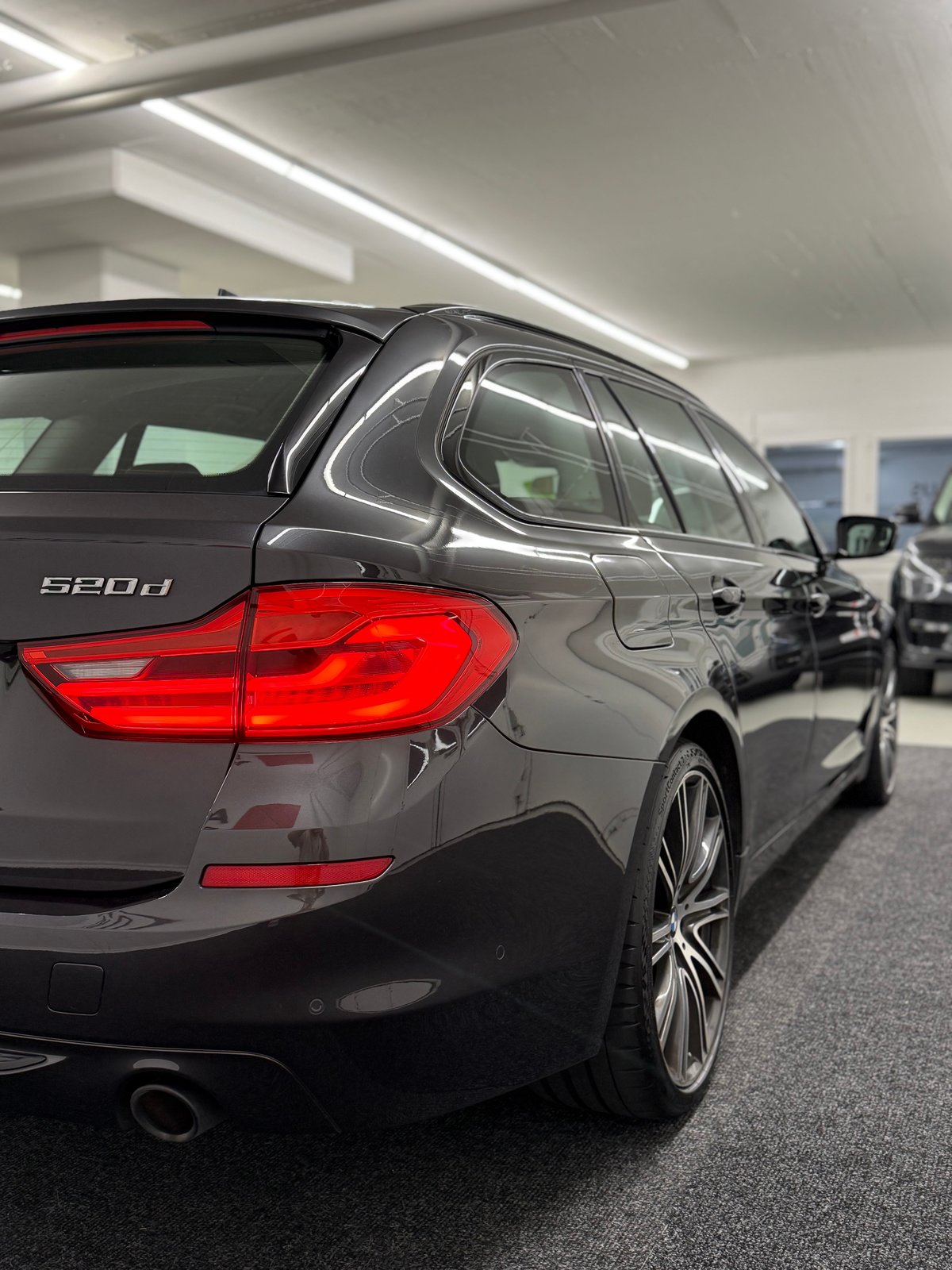 BMW 520d Touring Sport Line Steptronic, Diesel, Occasion / Gebraucht, Automatik - 5