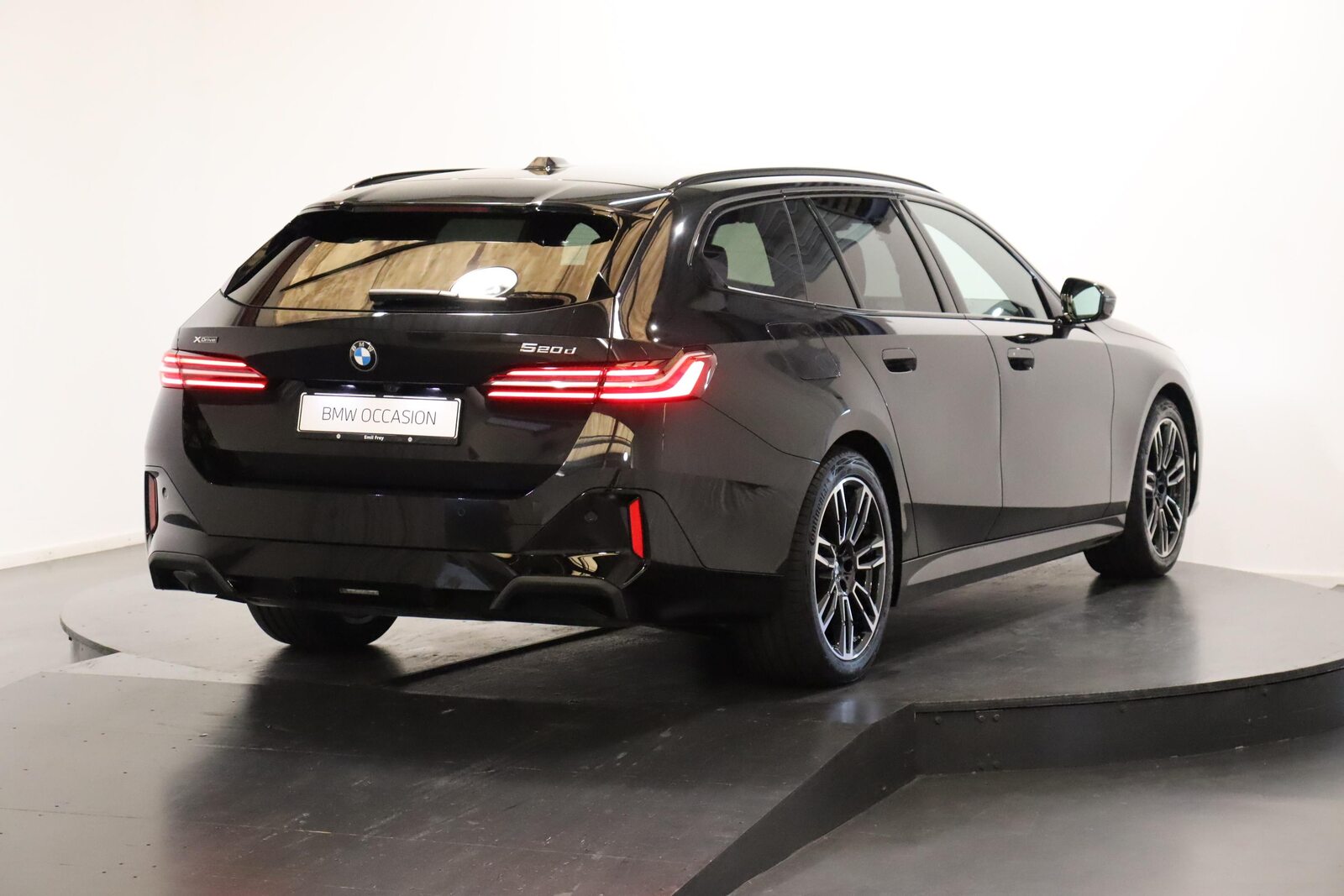 BMW 520d xDrive Touring, Hybride Léger Diesel/Électricité, Occasion / Utilisé, Automatique - 2