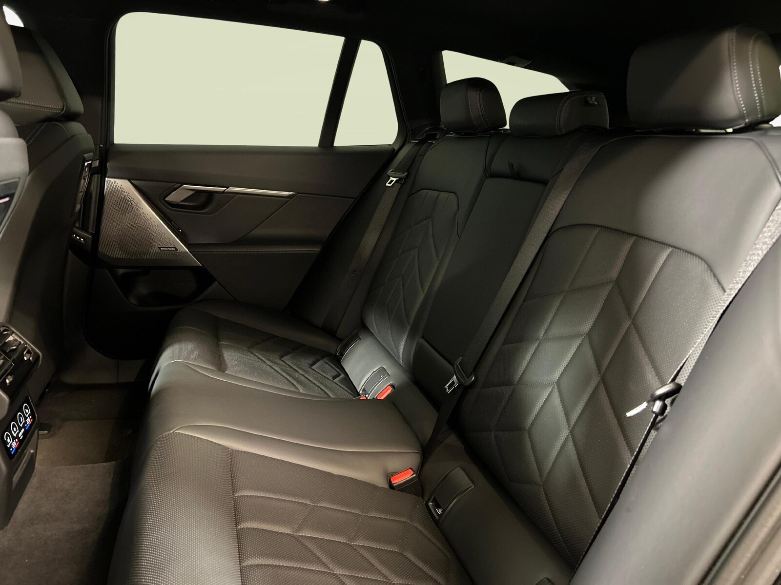 BMW 520d xDrive Touring, Mild-Hybrid Diesel/Elektro, Occasion / Gebraucht, Automatik - 4