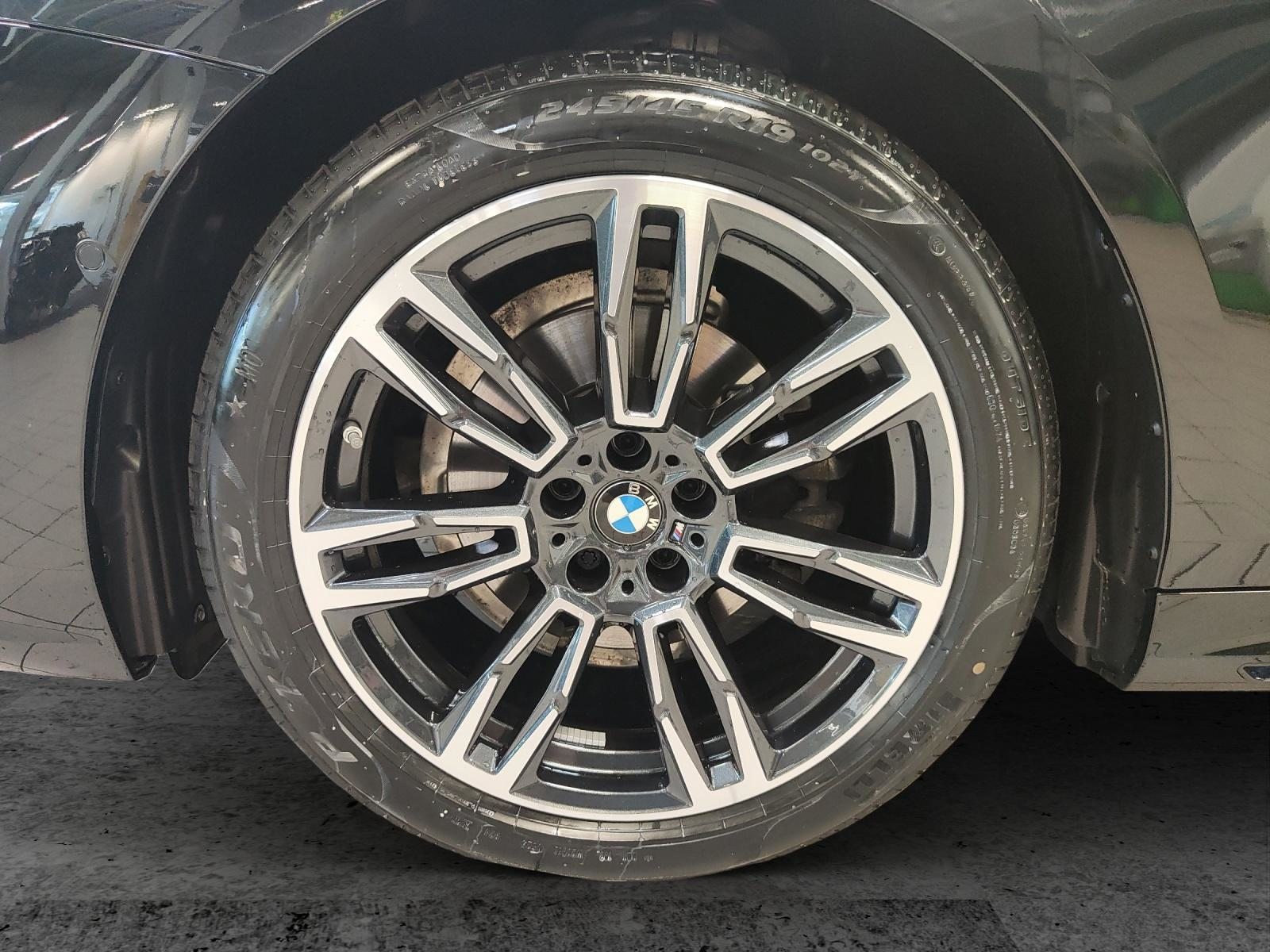 BMW 520d xDrive Touring, Mild-Hybrid Diesel/Electric, Second hand / Used, Automatic - 5