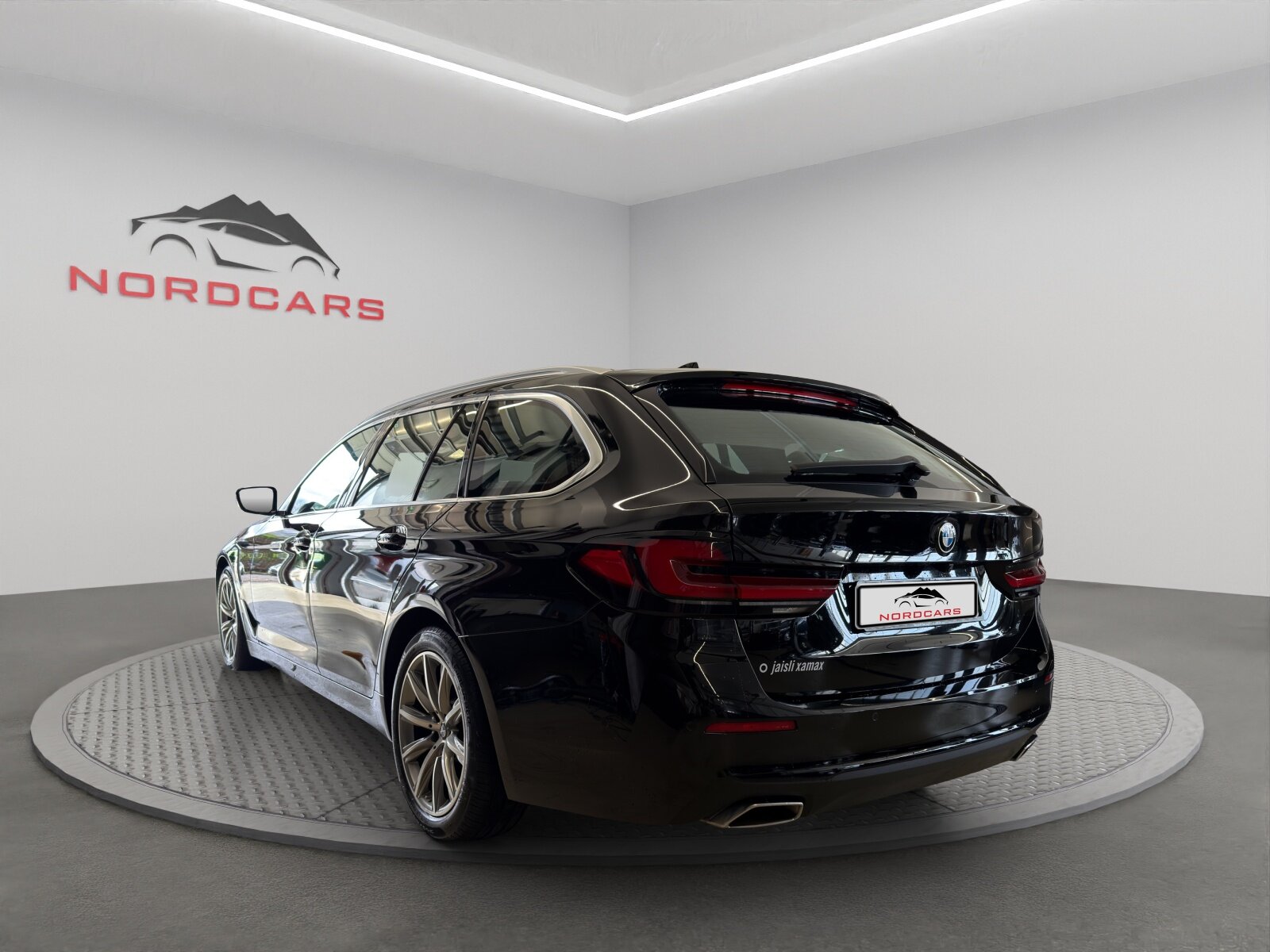 BMW 520d 48V Touring Steptronic, Mild-Hybrid Diesel/Electric, Second hand / Used, Automatic - 3