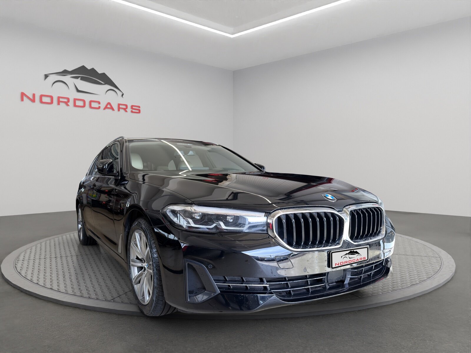 BMW 520d 48V Touring Steptronic, Mild-Hybrid Diesel/Electric, Second hand / Used, Automatic - 7