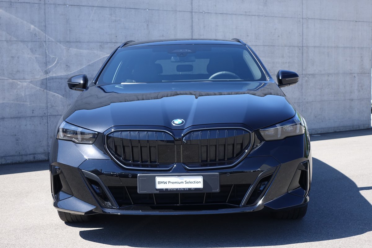 BMW 520d xDr 48V Tour MSp.Pro, Mild-Hybrid Diesel/Elektro, Vorführwagen, Automat - 2