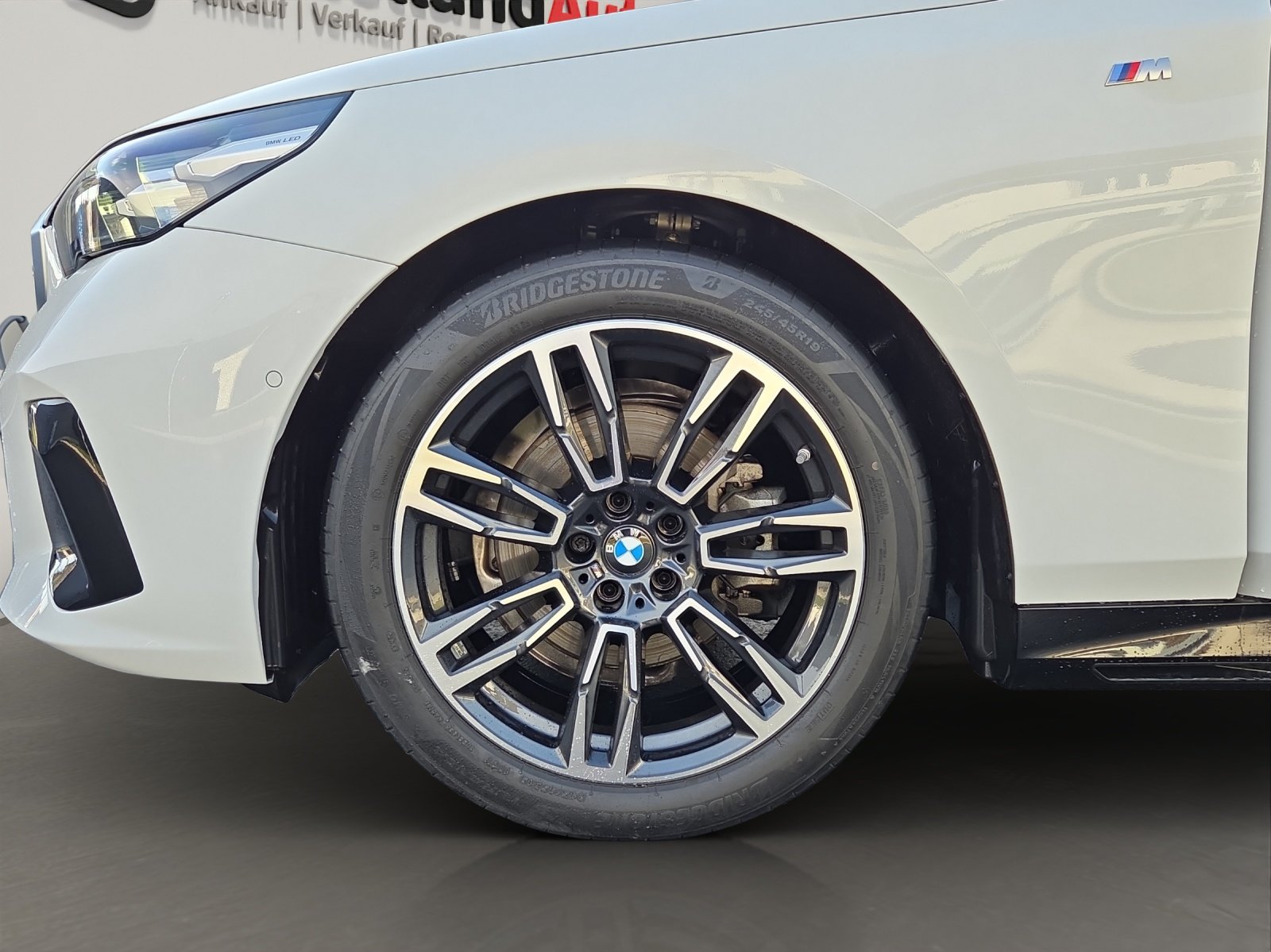 BMW 520d 48V M Sport Steptronic, Mild-Hybrid Diesel/Electric, Second hand / Used, Automatic - 6
