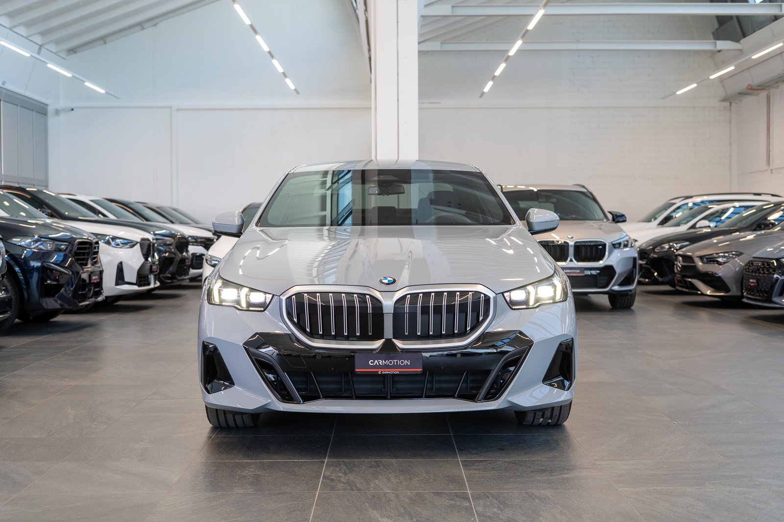 BMW 520i M Sport / Rückfahrkamera / Harman/Kardon / el.Sitz, Petrol, Second hand / Used, Automatic - 2