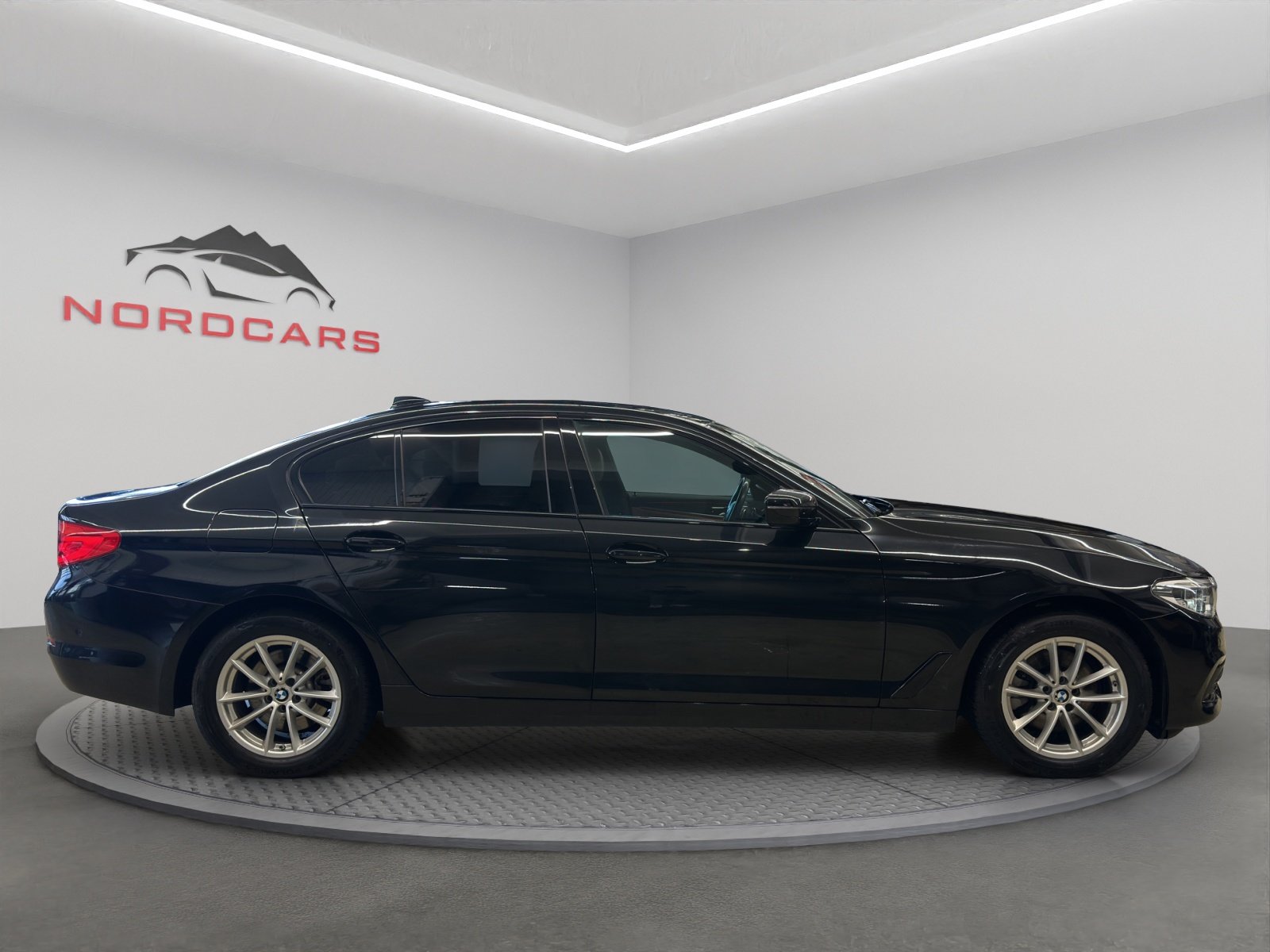 BMW 520d Sport Line Steptronic, Diesel, Occasion / Utilisé, Automatique - 6