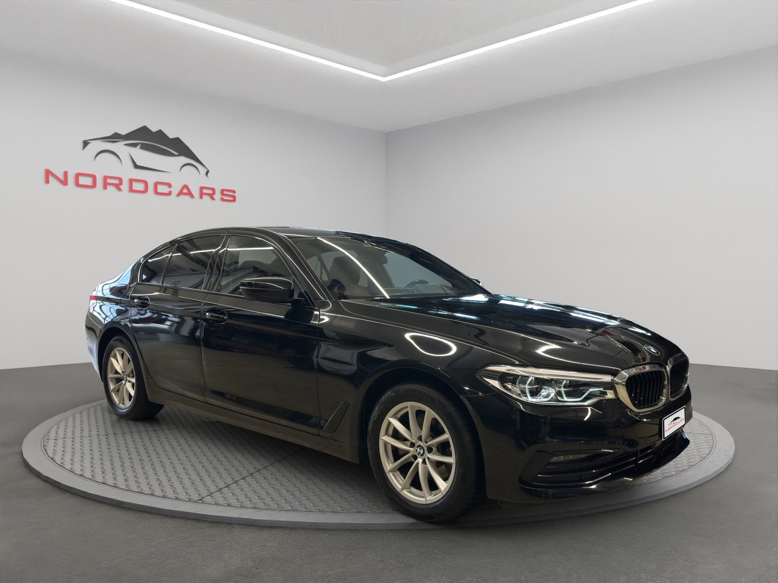 BMW 520d Sport Line Steptronic, Diesel, Occasion / Utilisé, Automatique - 7