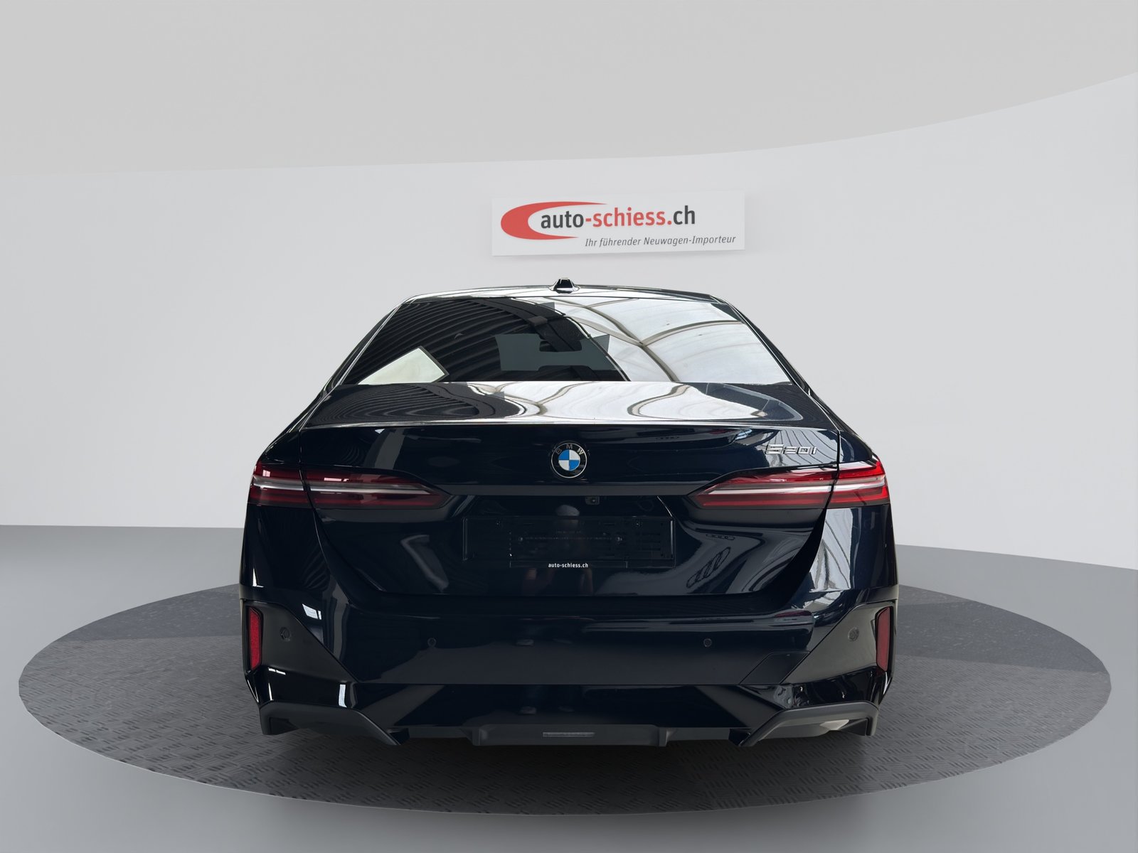 BMW 520i M Sport Steptronic, Hybride Léger Essence/Électricité, Occasion / Utilisé, Automatique - 4