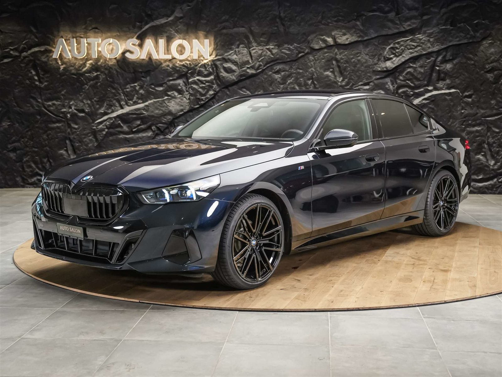 BMW 520i M Sport Steptronic *El. Sitze mit Memory*Abstandsre, Benzin, Occasion / Gebraucht, Automatik - 2