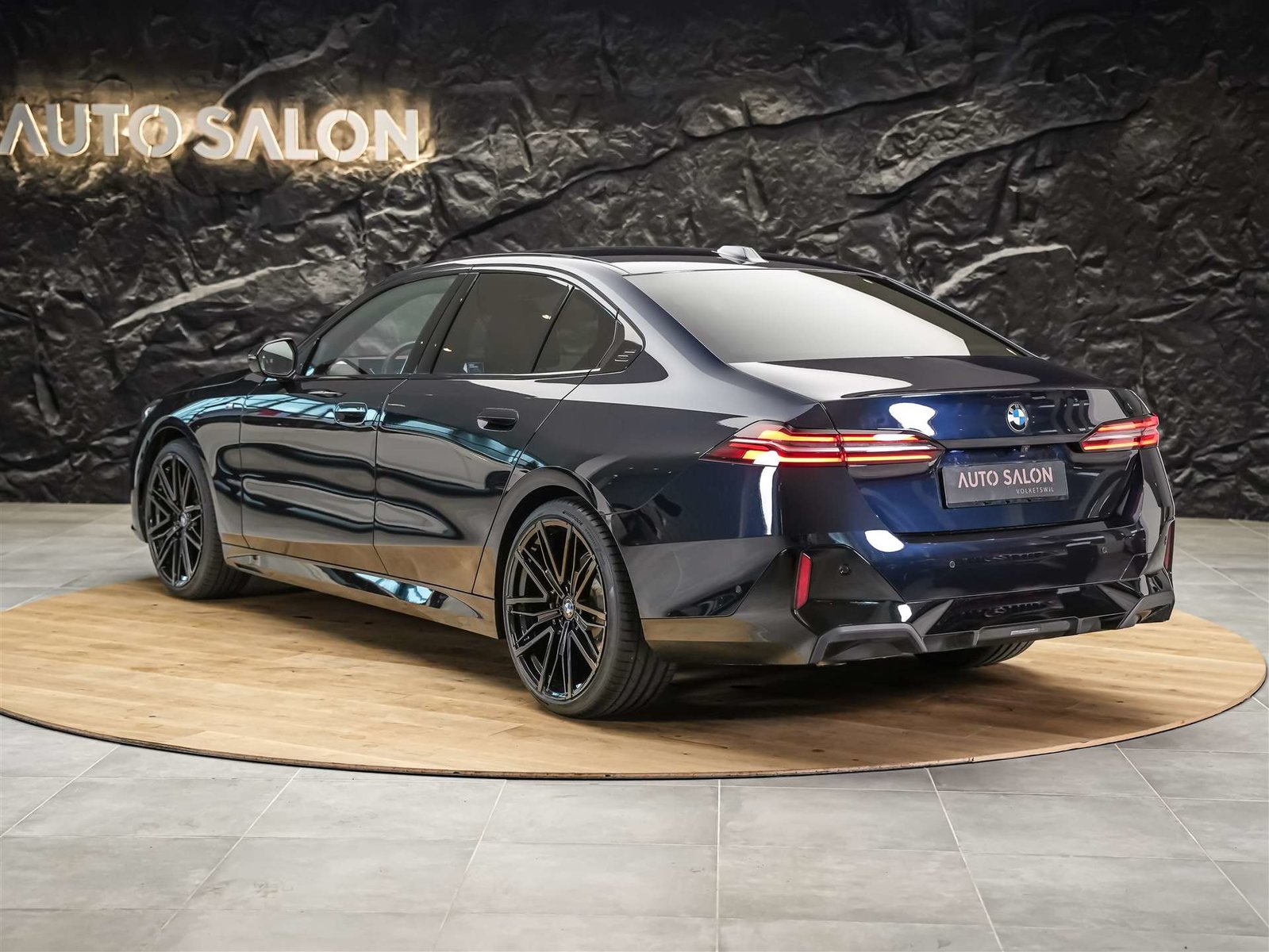 BMW 520i M Sport Steptronic *El. Sitze mit Memory*Abstandsre, Benzin, Occasion / Gebraucht, Automatik - 4