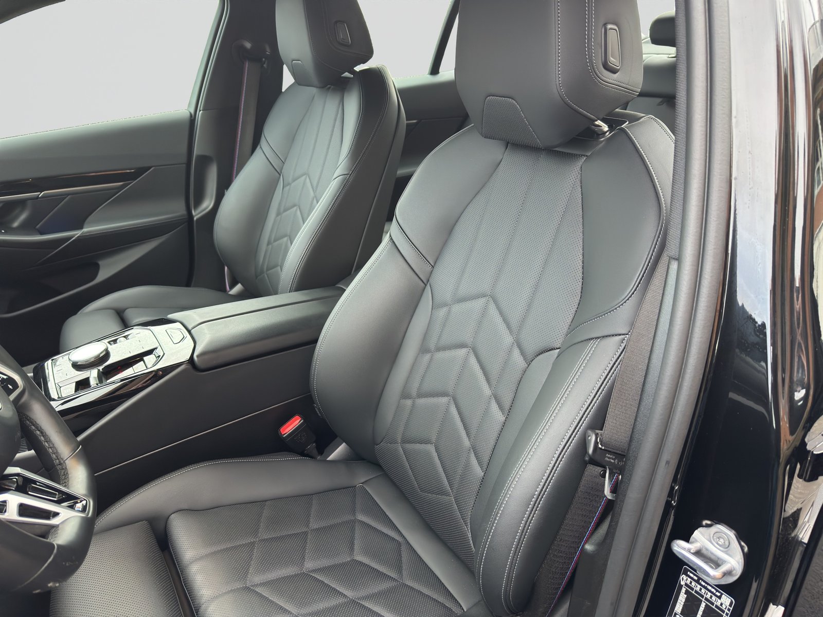 BMW 520i 48V M Sport Pro Steptronic, Mild-Hybrid Petrol/Electric, Second hand / Used, Automatic - 6