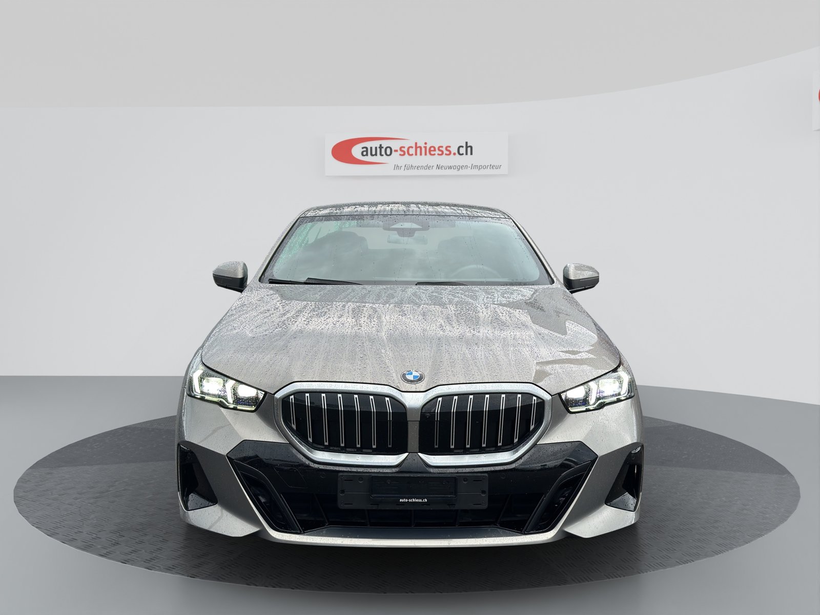 BMW 520i 48V M Sport Steptronic, Mild-Hybrid Petrol/Electric, Second hand / Used, Automatic - 2