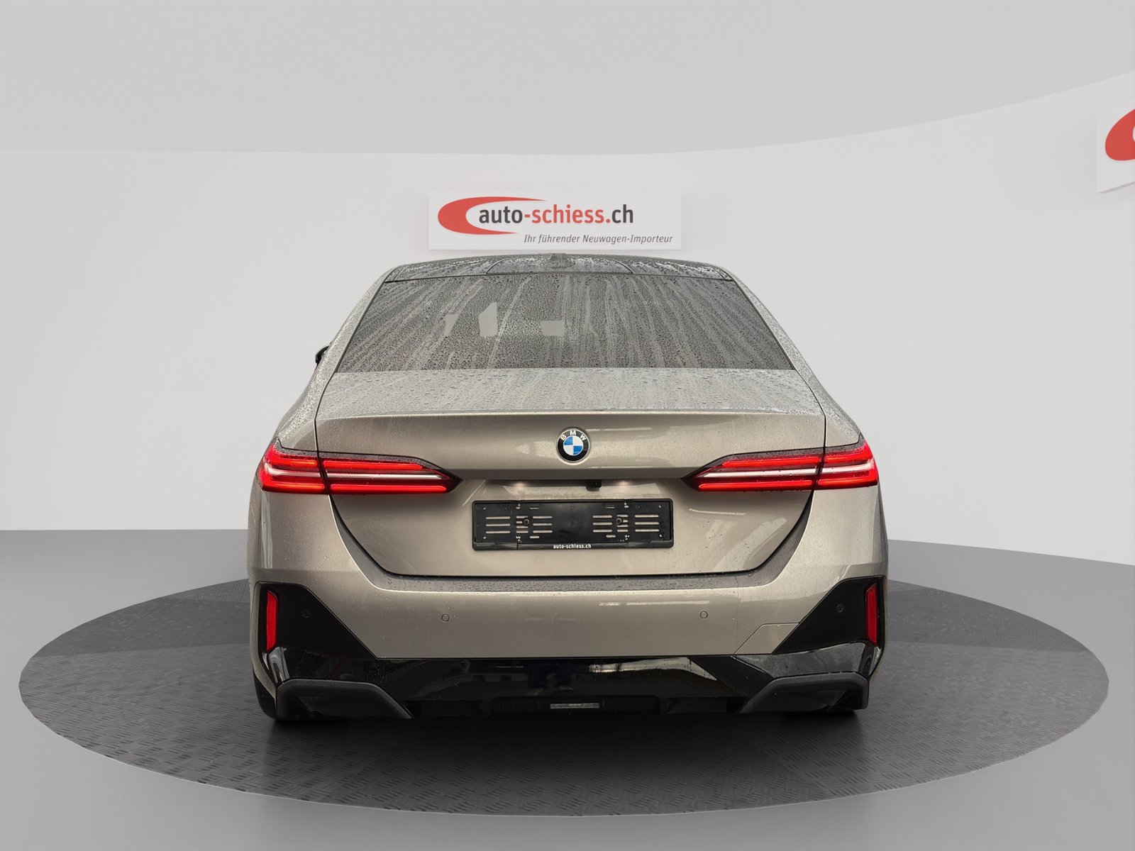 BMW 520i 48V M Sport Steptronic, Mild-Hybrid Petrol/Electric, Second hand / Used, Automatic - 4