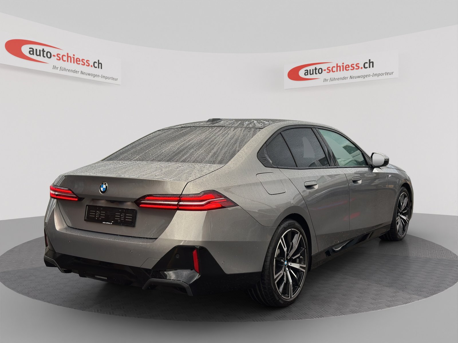 BMW 520i 48V M Sport Steptronic, Mild-Hybrid Petrol/Electric, Second hand / Used, Automatic - 5