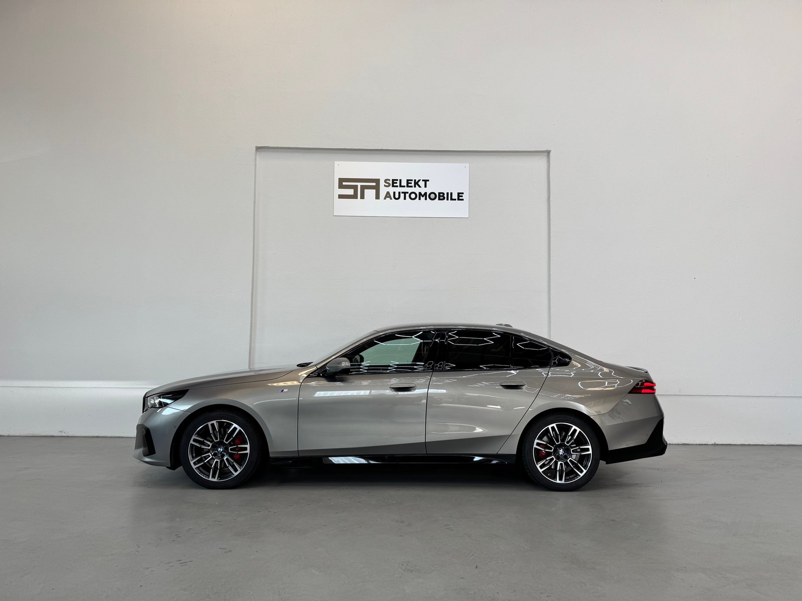 BMW 520d 48V M Sport Pro Steptronic, Hybride Leggero Diesel/Elettrica, Occasioni / Usate, Automatico - 4