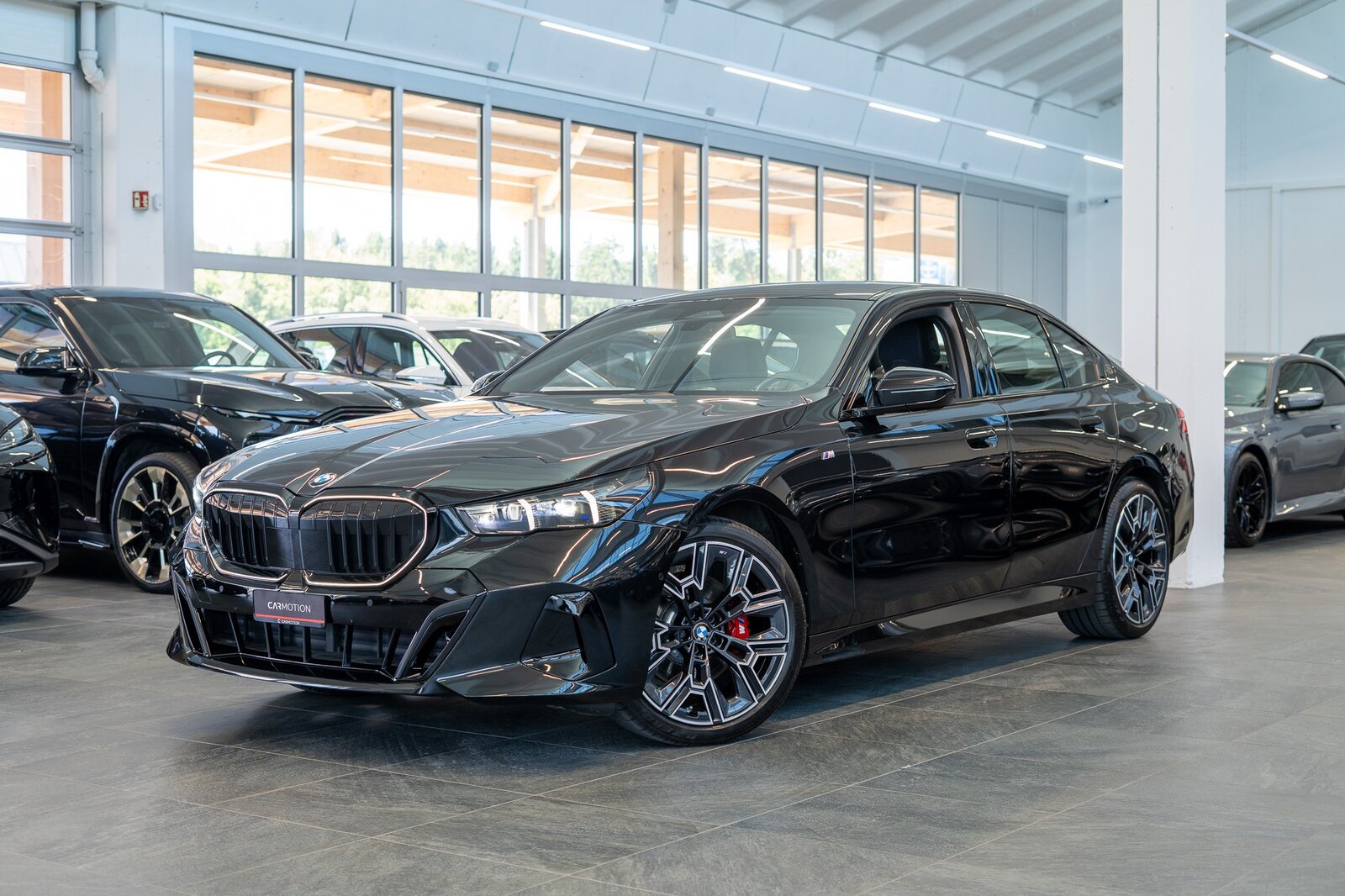 BMW 520i M Sport / Iconic Glow / 4-Zonen Klima / Harman Kard