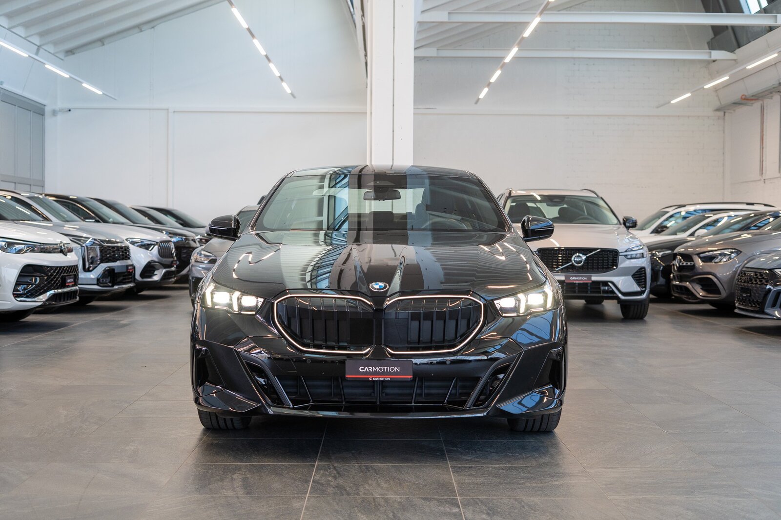 BMW 520i M Sport / Iconic Glow / 4-Zonen Klima / Harman Kard, Benzin, Occasion / Gebraucht, Automatik - 2