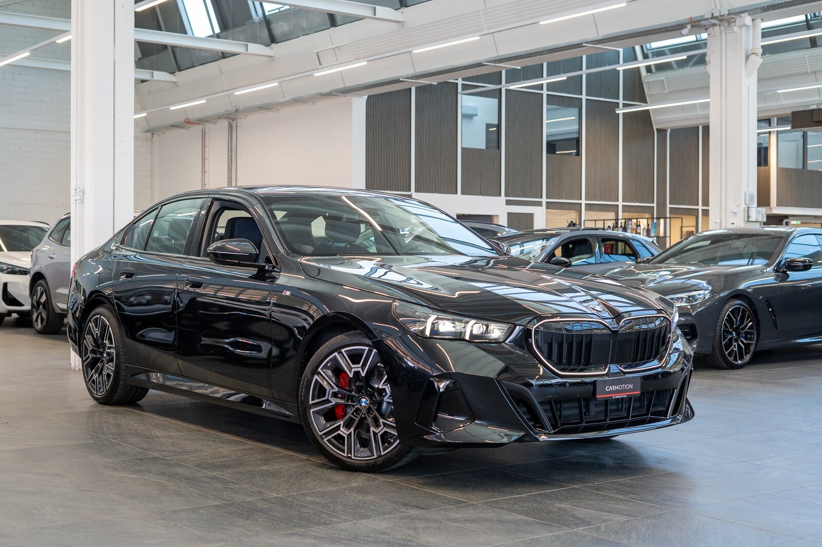 BMW 520i M Sport / Iconic Glow / 4-Zonen Klima / Harman Kard, Benzin, Occasion / Gebraucht, Automatik - 3