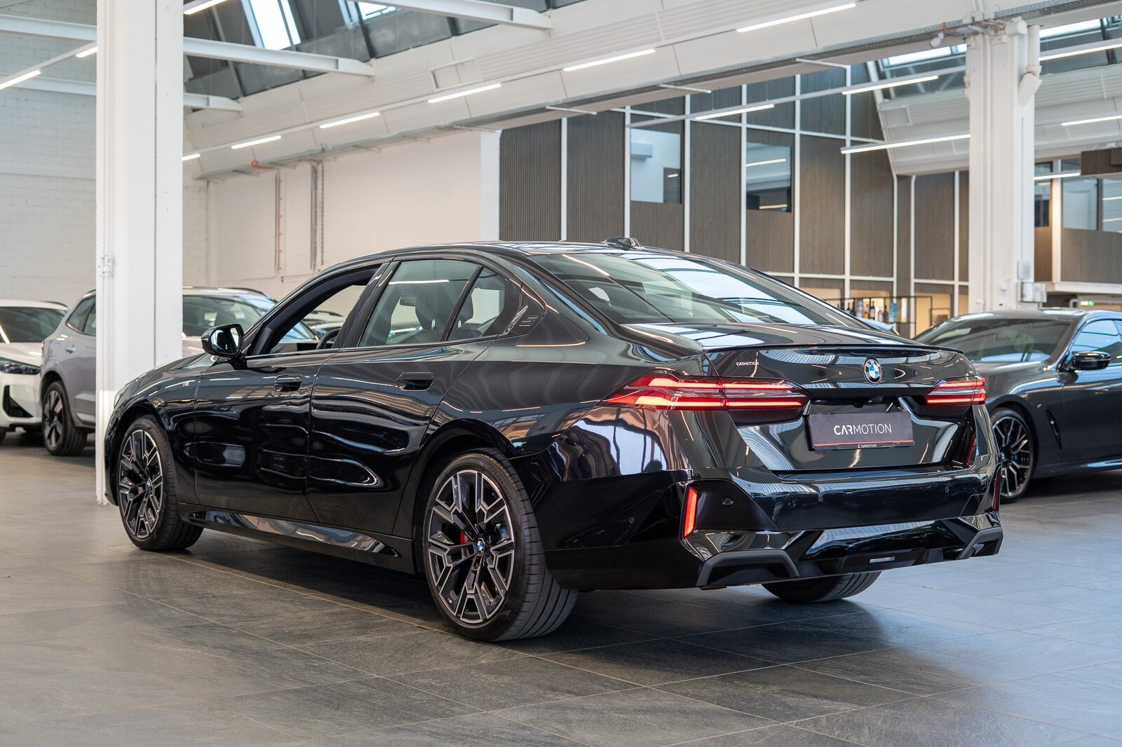 BMW 520i M Sport / Iconic Glow / 4-Zonen Klima / Harman Kard, Benzin, Occasion / Gebraucht, Automatik - 4