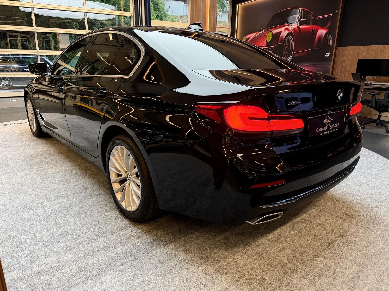 BMW 520d xDrive, Mild-Hybrid Diesel/Electric, Second hand / Used, Automatic - 5